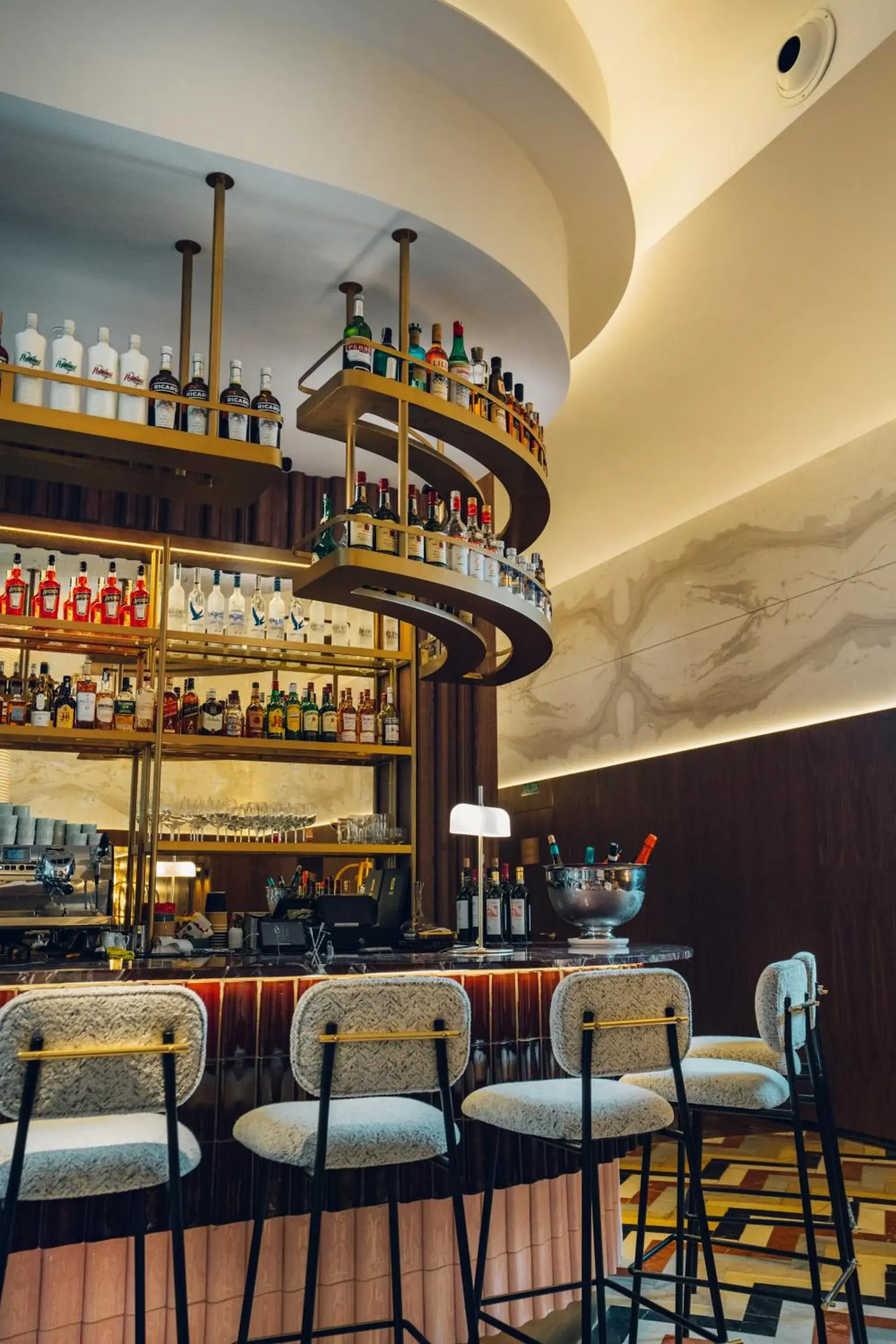 Lounge or bar in Hotel Pinar Plaza Lounge or bar in Hotel Pinar Plaza