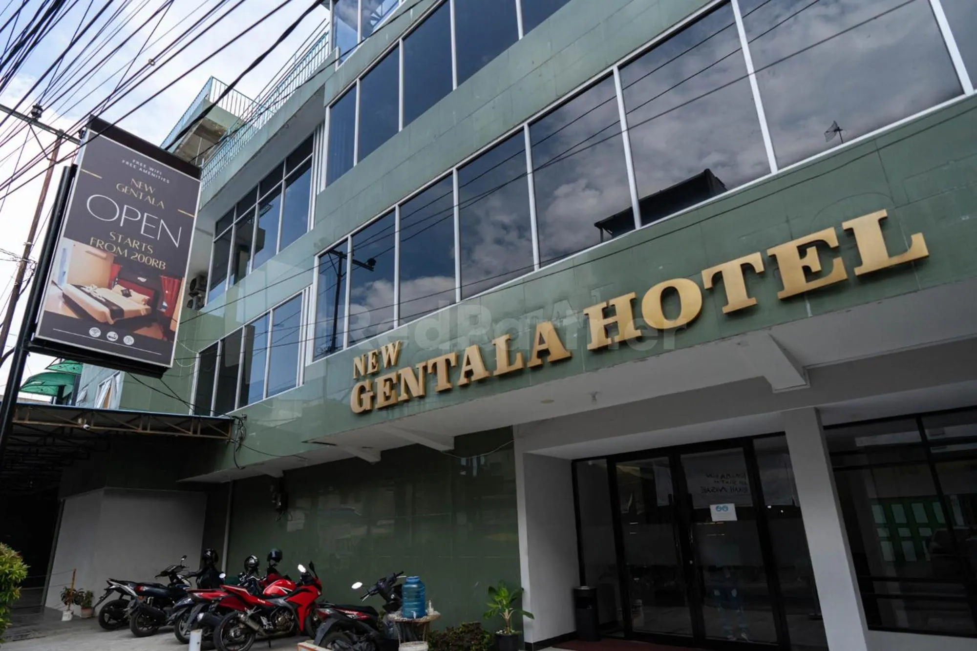 Property building in New Gentala Hotel Medan RedPartner