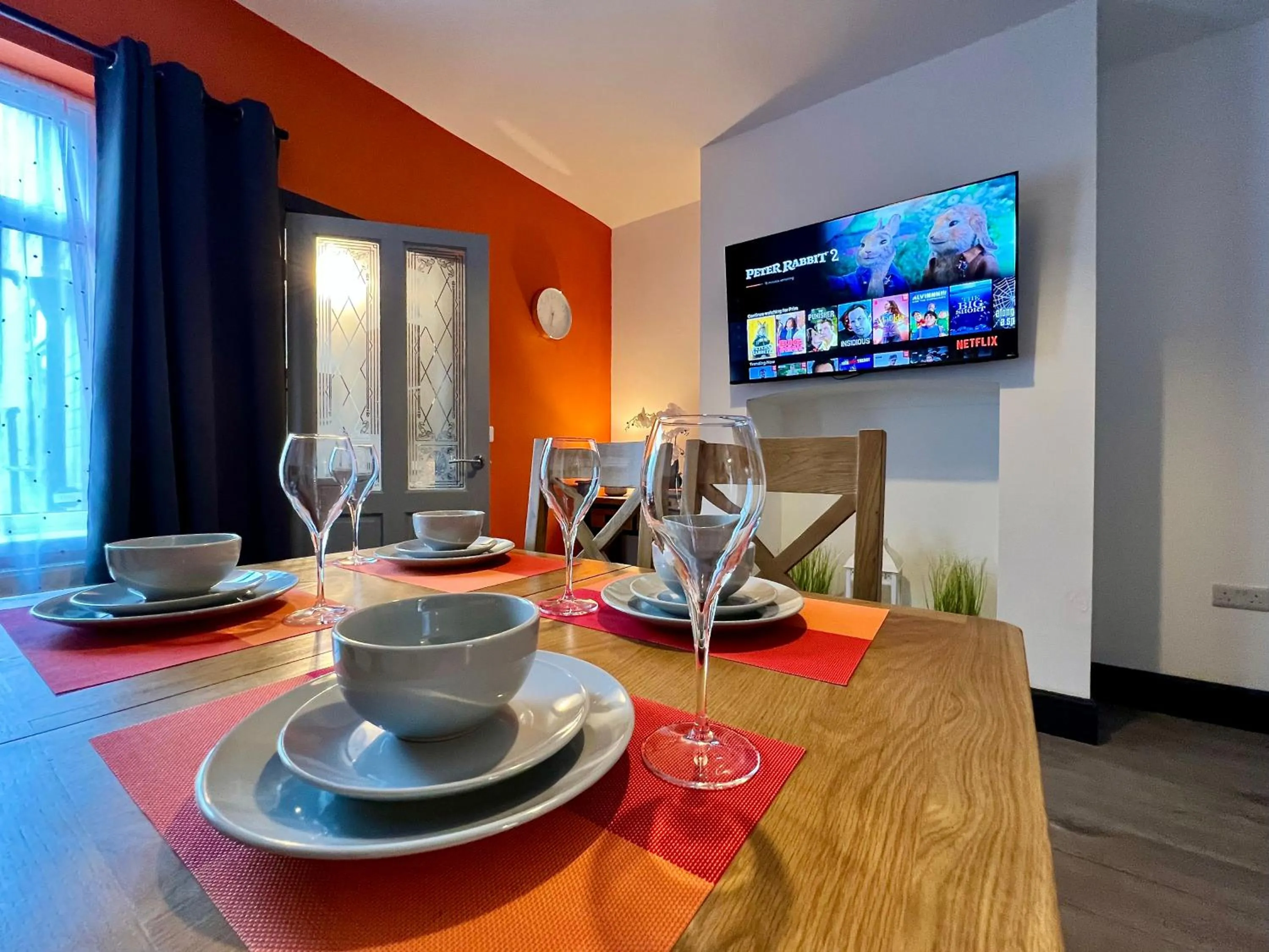Oxford House - Great for Contractors or Family Holidays