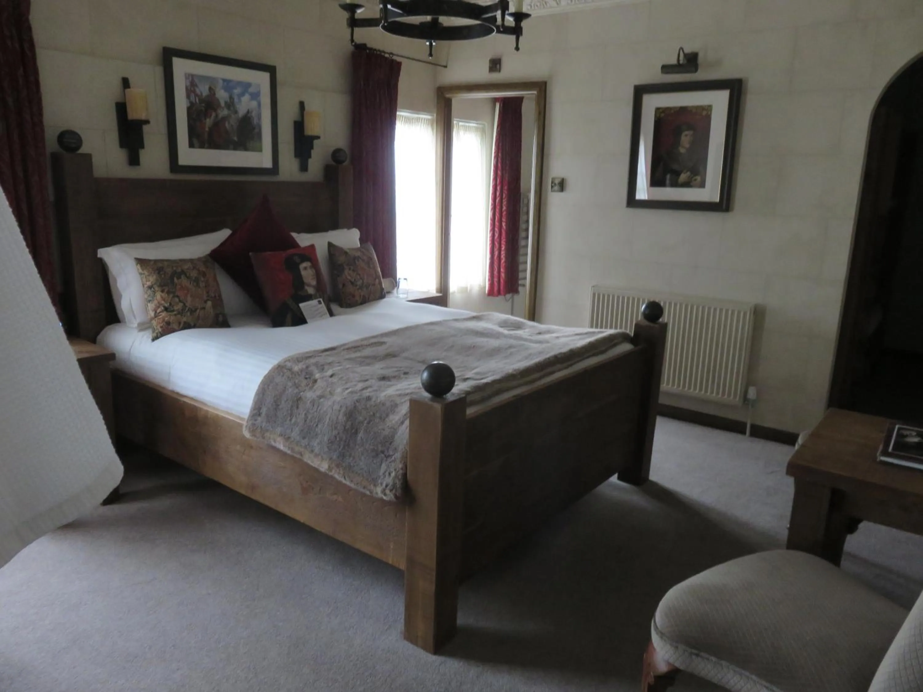 Bed in Belmont Hotel Leicester