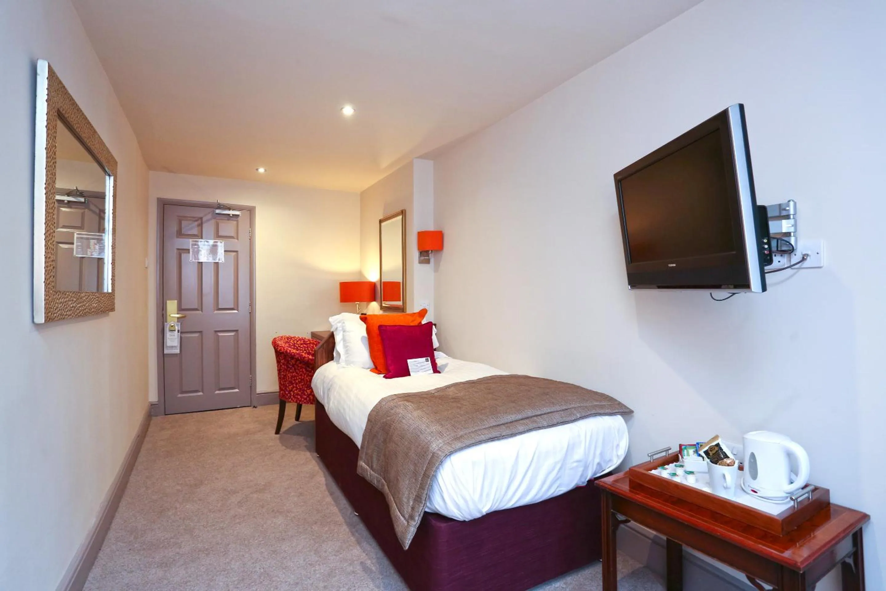 Photo of the whole room, Bed in Belmont Hotel Leicester