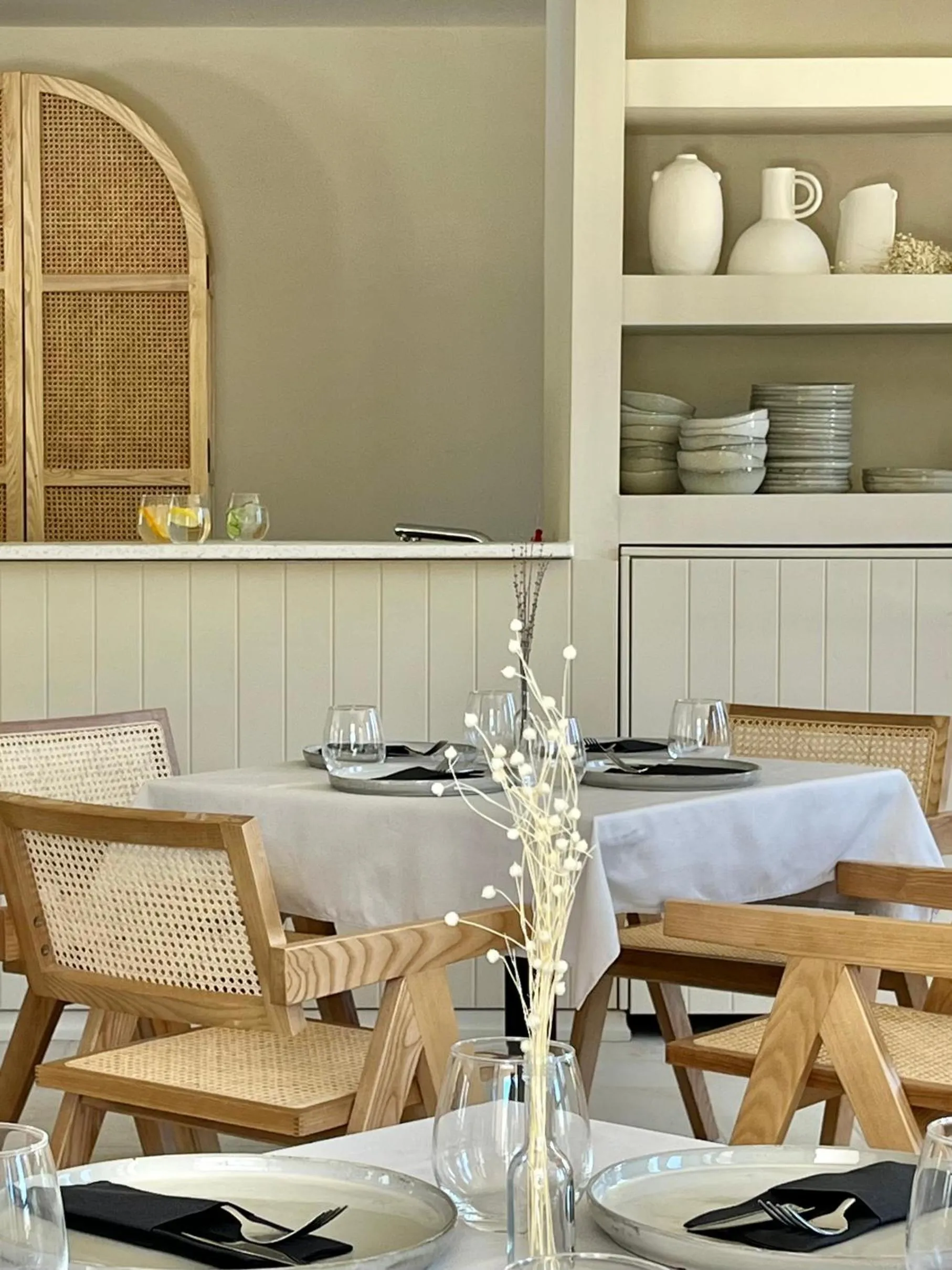 Restaurant/places to eat in Thymises Boutique Hotel