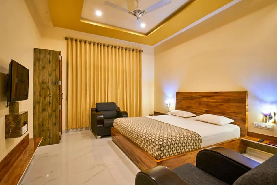 Bed in hotel saptarang residency panhala