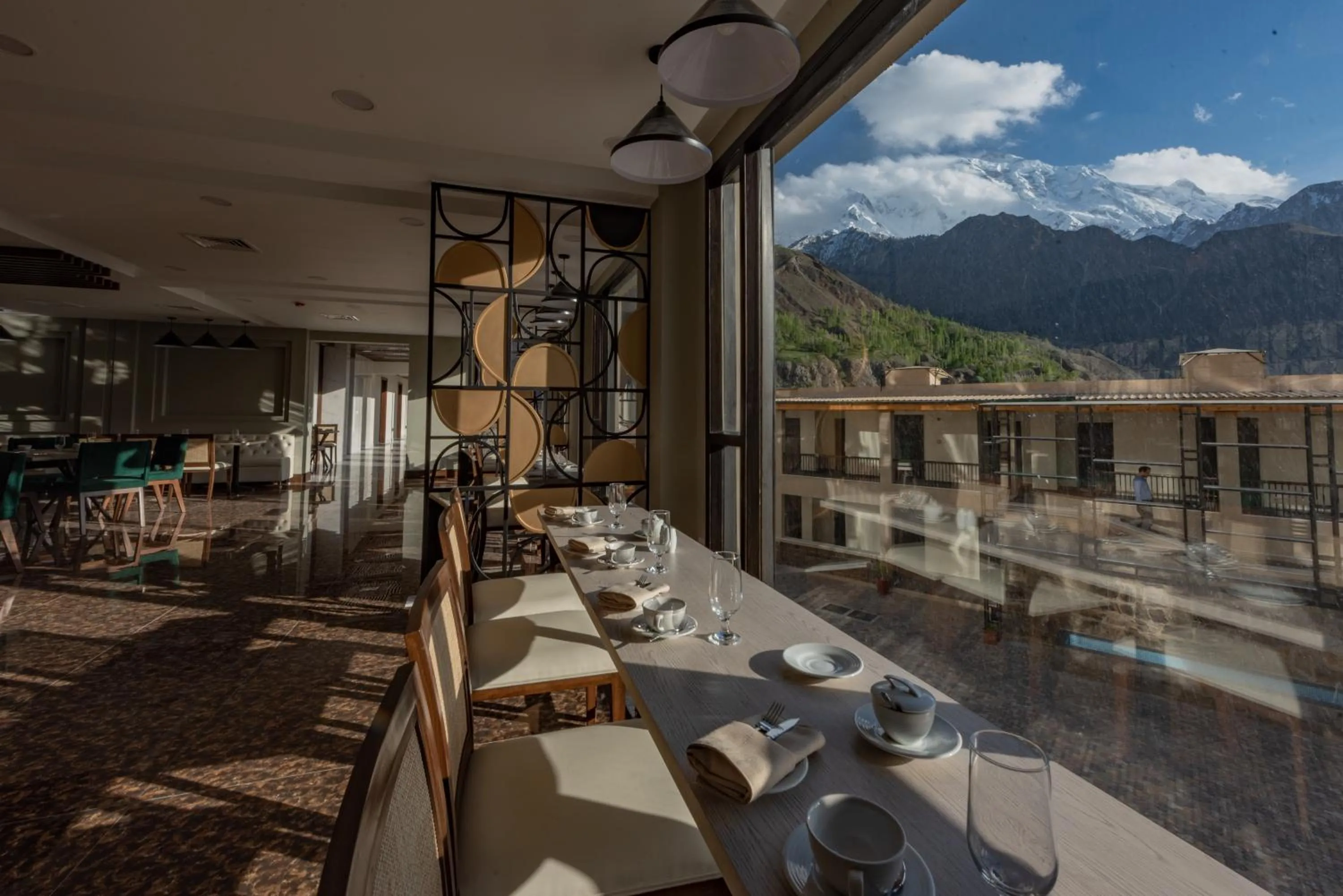Restaurant/places to eat in PC Legacy Hunza