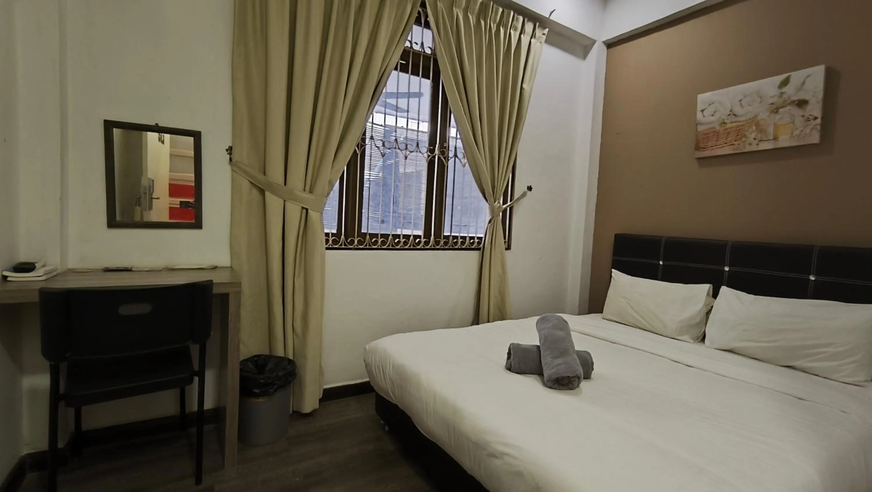 View (from property/room), Bed in Natol Homestay - London Foochow Road