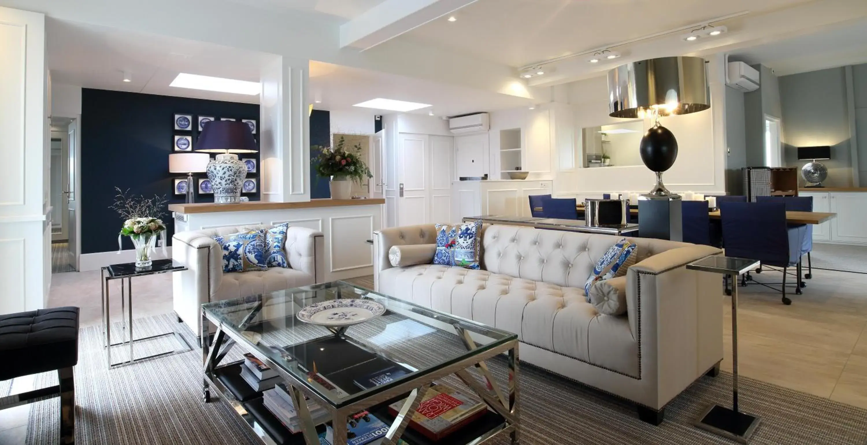 Photo of the whole room in Golden Tulip Hotel Central Photo of the whole room in Golden Tulip Hotel Central