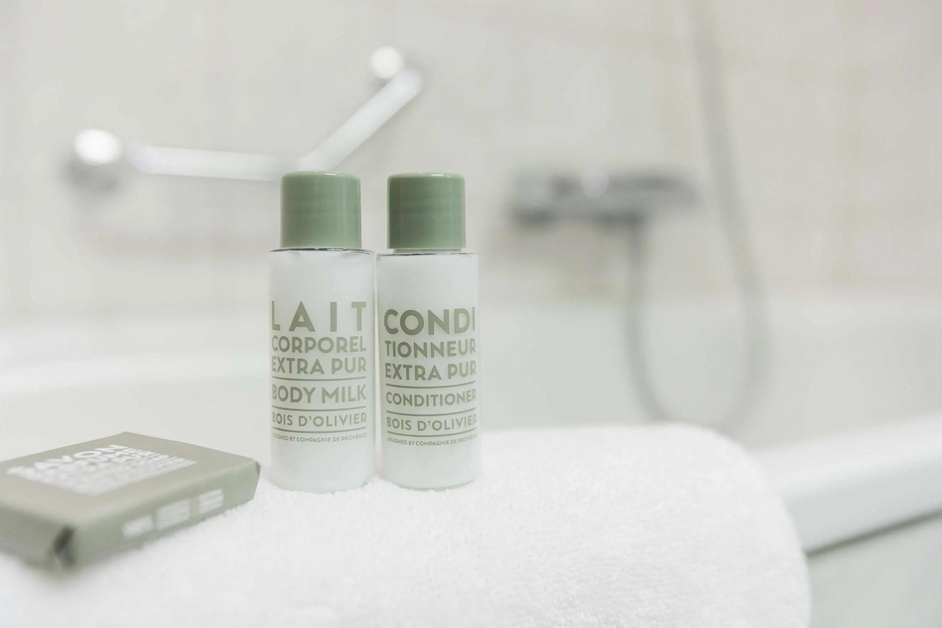 Bathroom in Golden Tulip Hotel Central