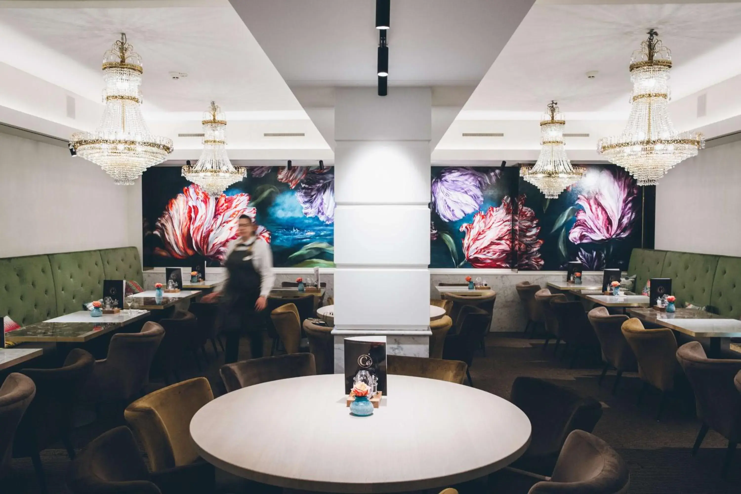 Restaurant/places to eat in Golden Tulip Hotel Central Restaurant/places to eat in Golden Tulip Hotel Central