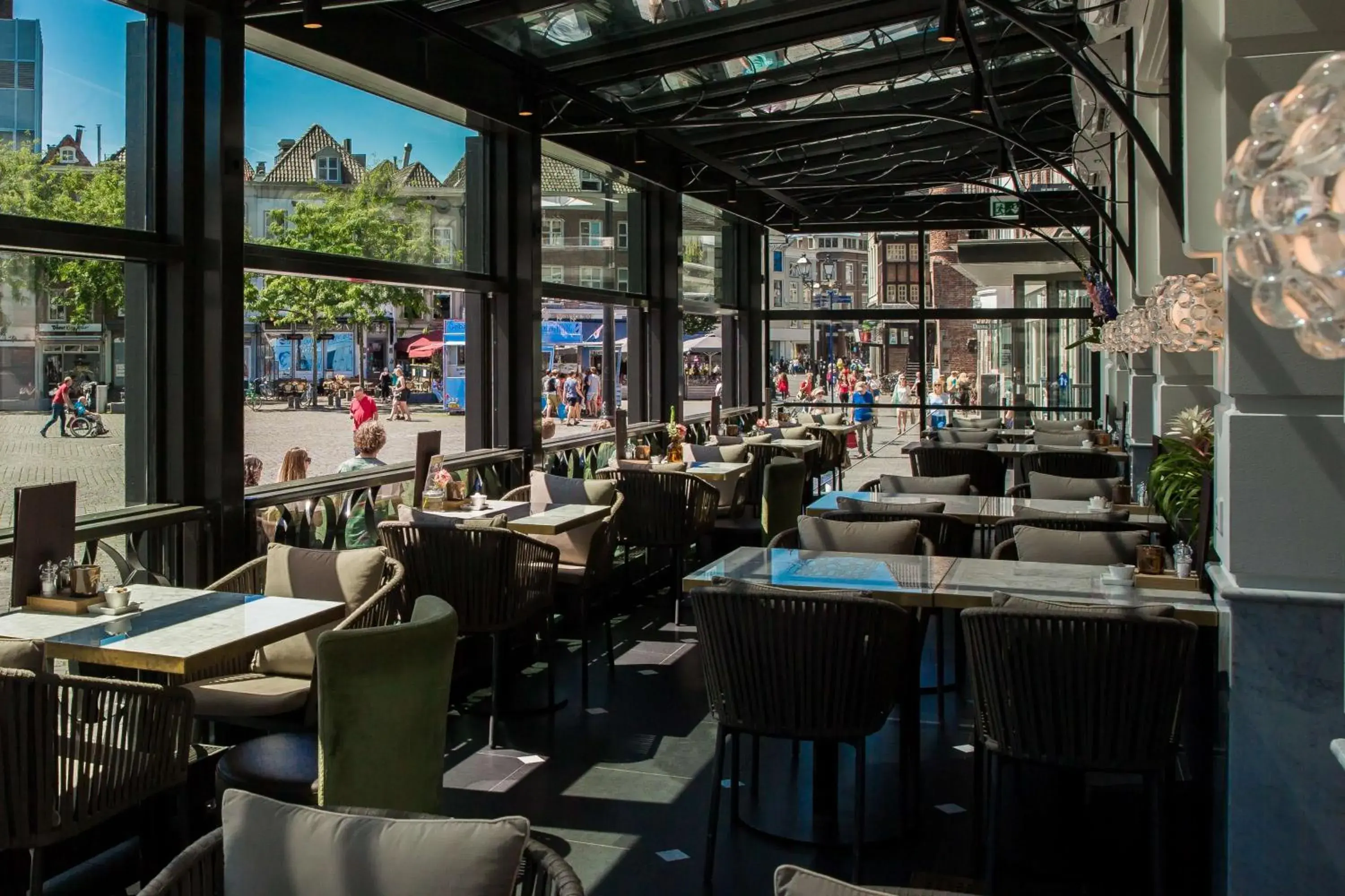 Restaurant/places to eat in Golden Tulip Hotel Central Restaurant/places to eat in Golden Tulip Hotel Central