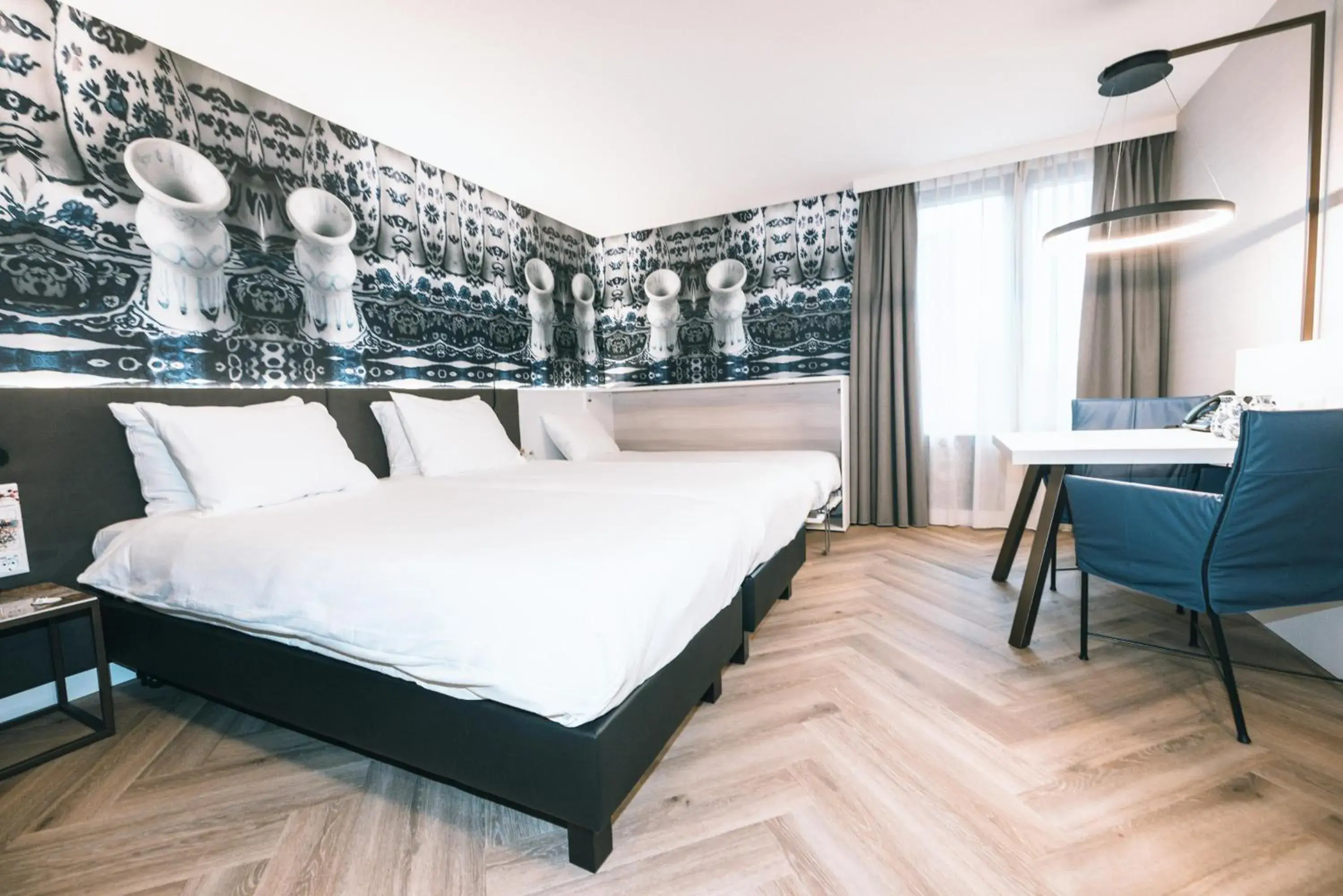 Bedroom, Bed in Golden Tulip Hotel Central Bedroom, Bed in Golden Tulip Hotel Central