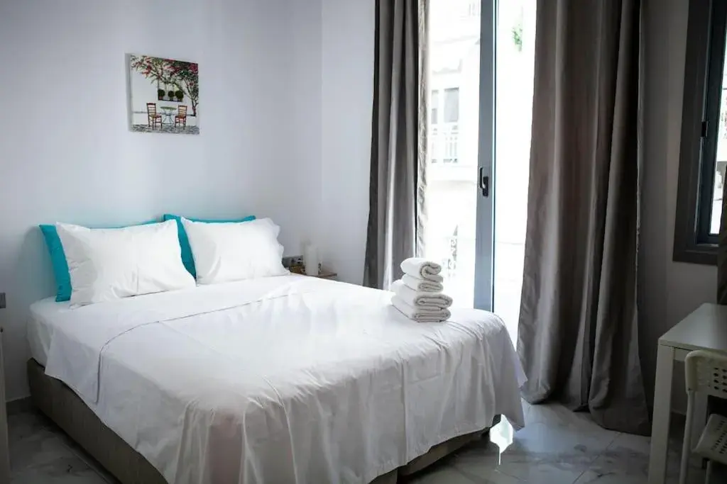 The Perfect Romantic Studio The Perfect Romantic Studio