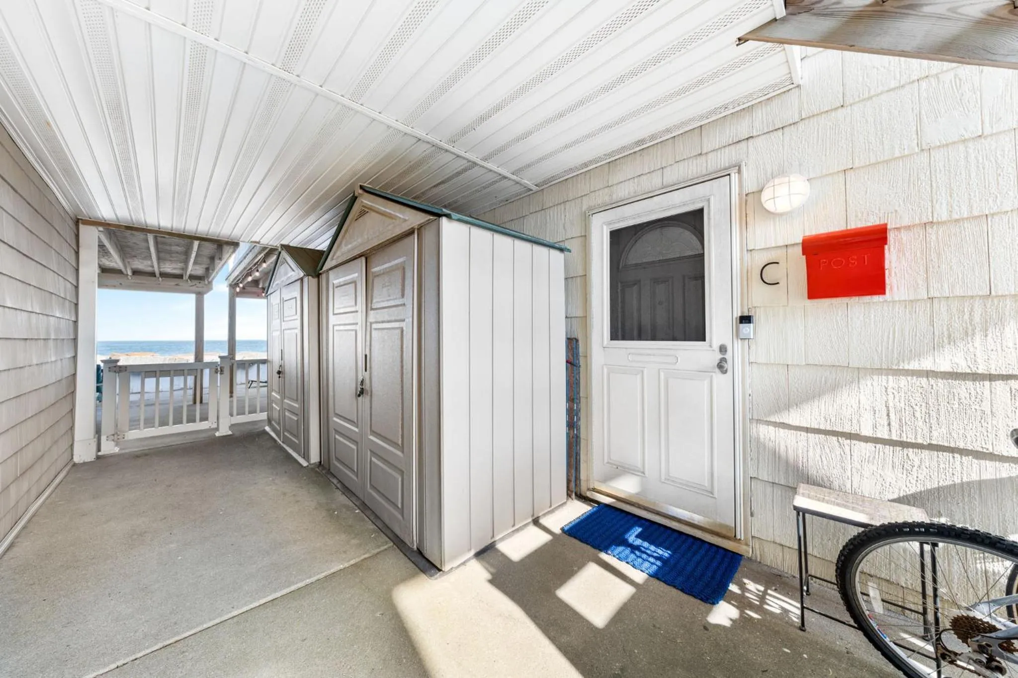 Facade/entrance in Waterfront North Wildwood Anglesea Family Retreat