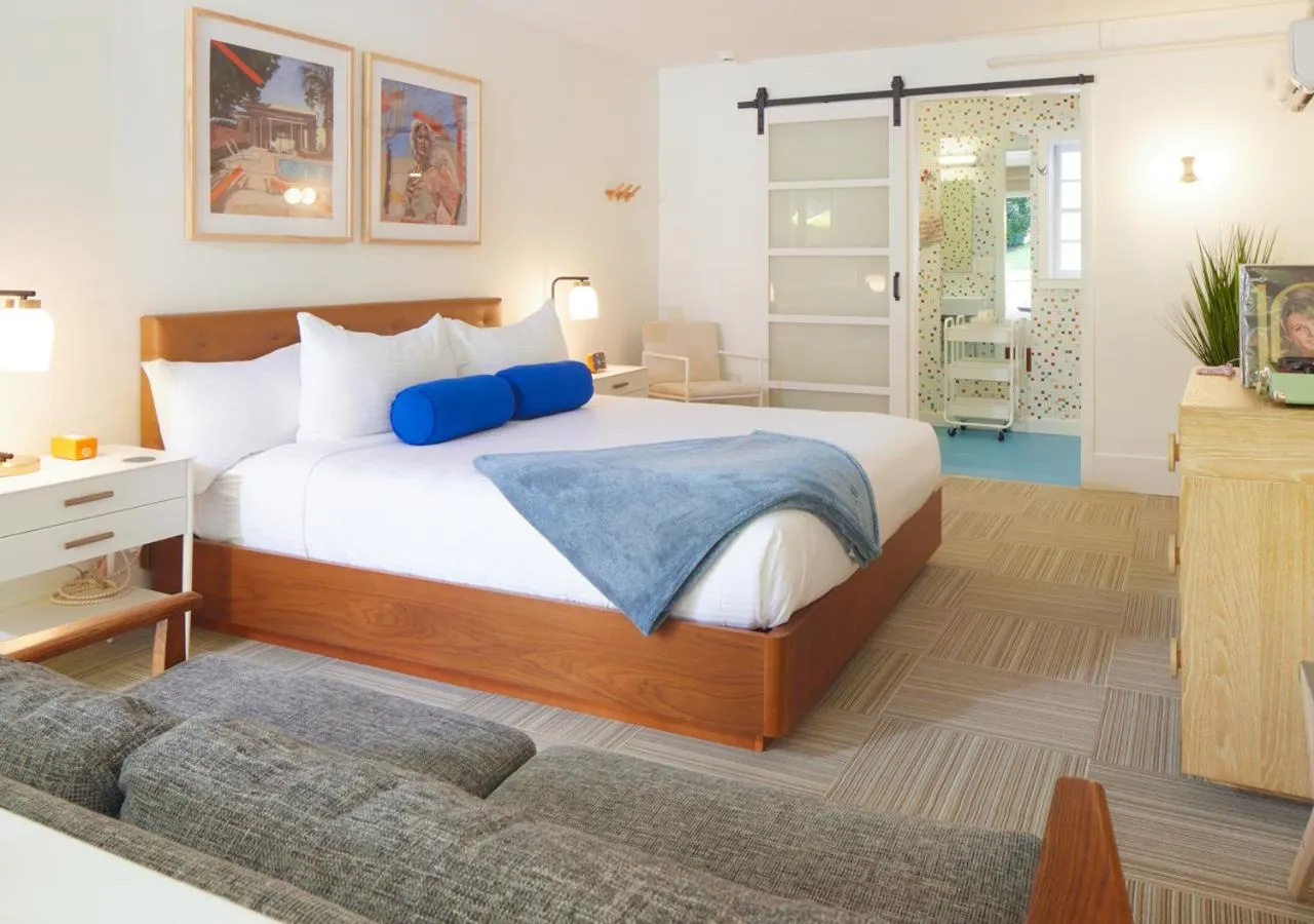 Bedroom, Bed in Little Mod Hotel at the University