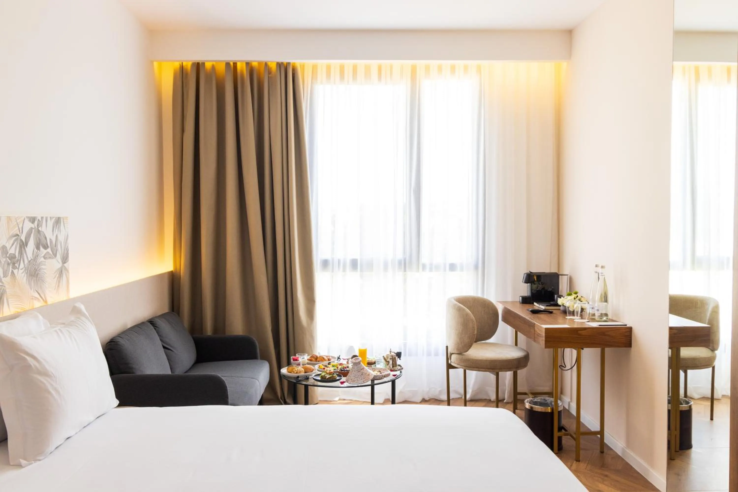 Bedroom, Bed in DIAGONAL HOTEL