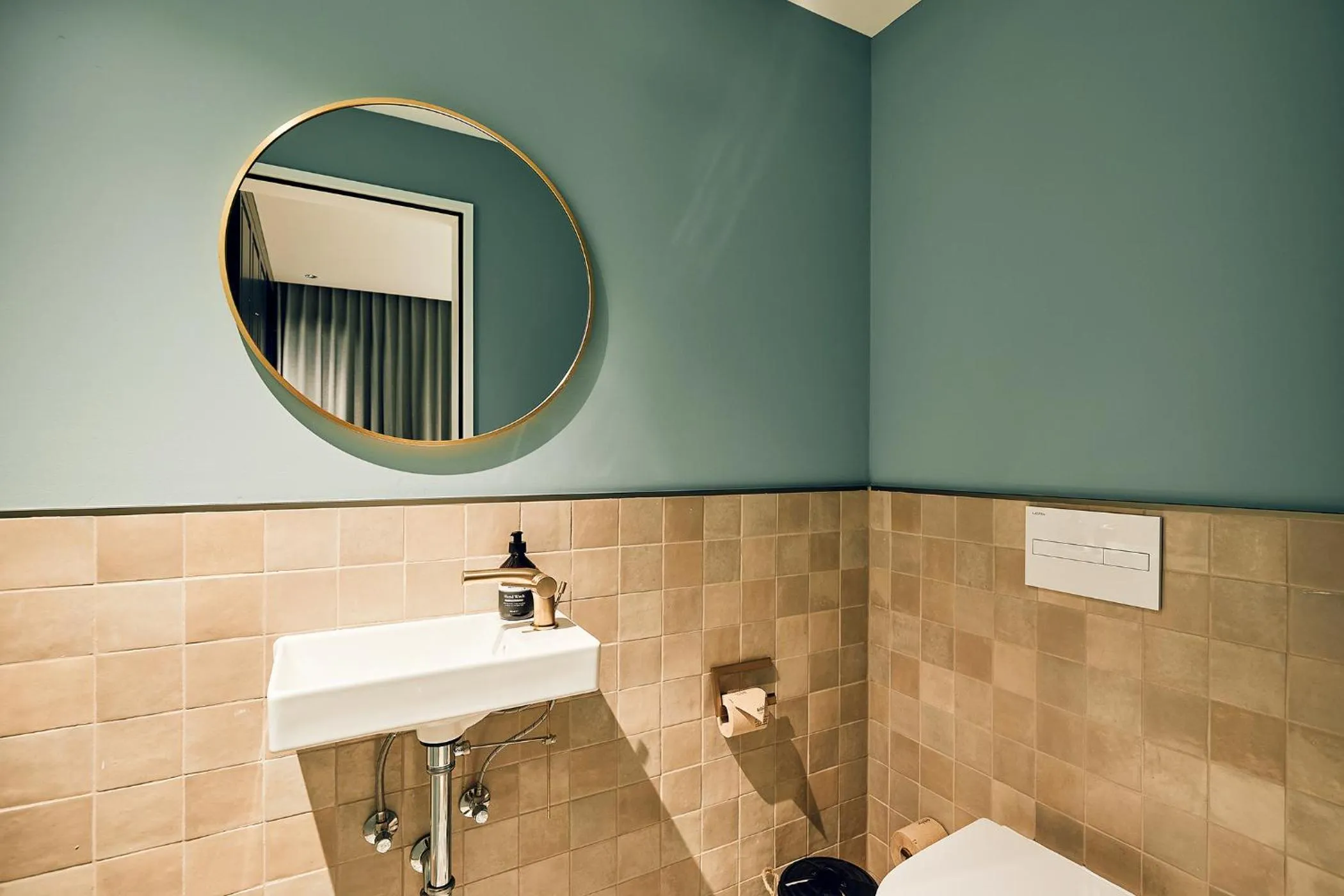 Toilet, Bathroom in Villa Viva Hamburg - Neueröffnung Nov 2023