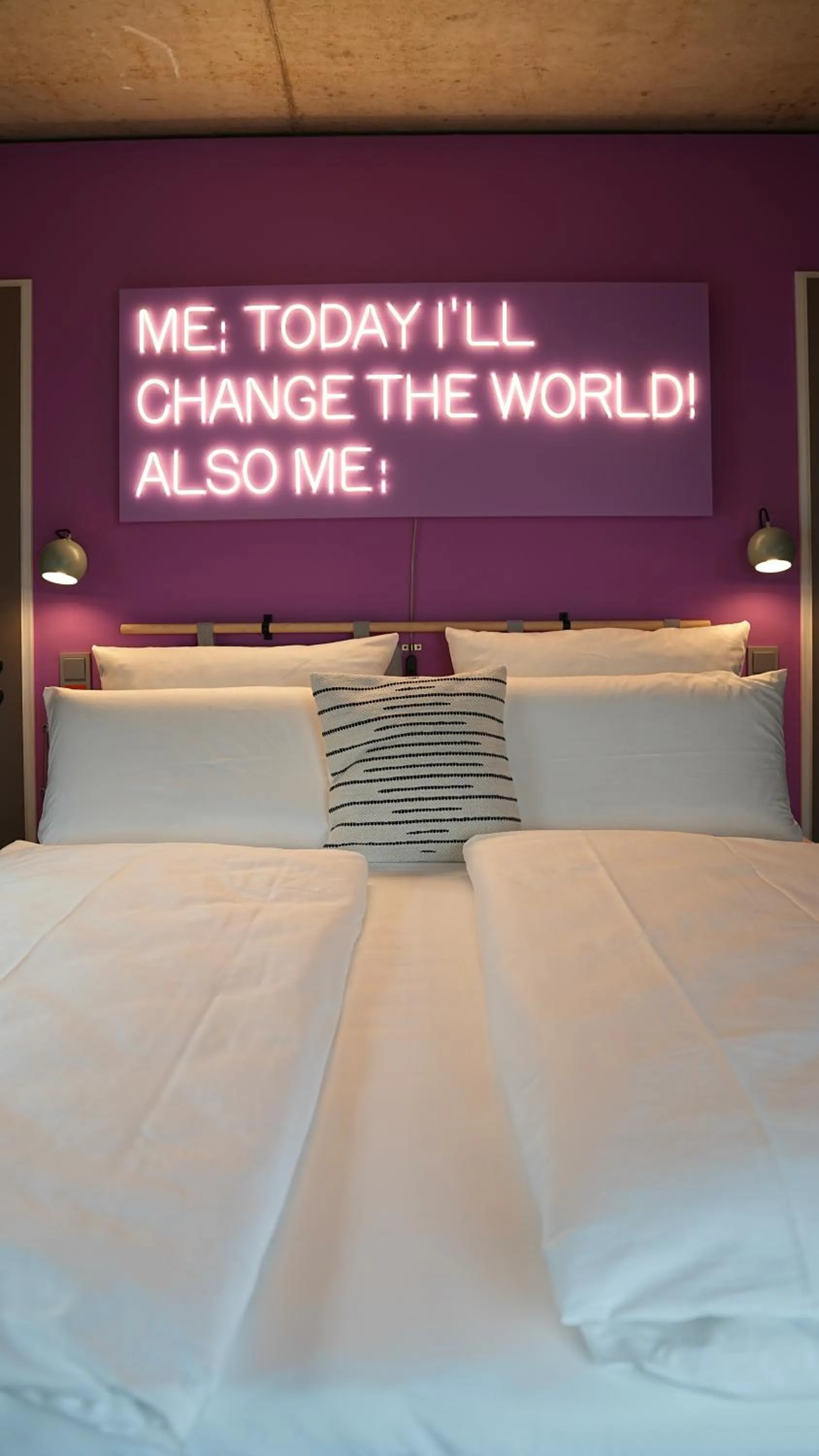 Bed in Villa Viva Hamburg - Neueröffnung Nov 2023