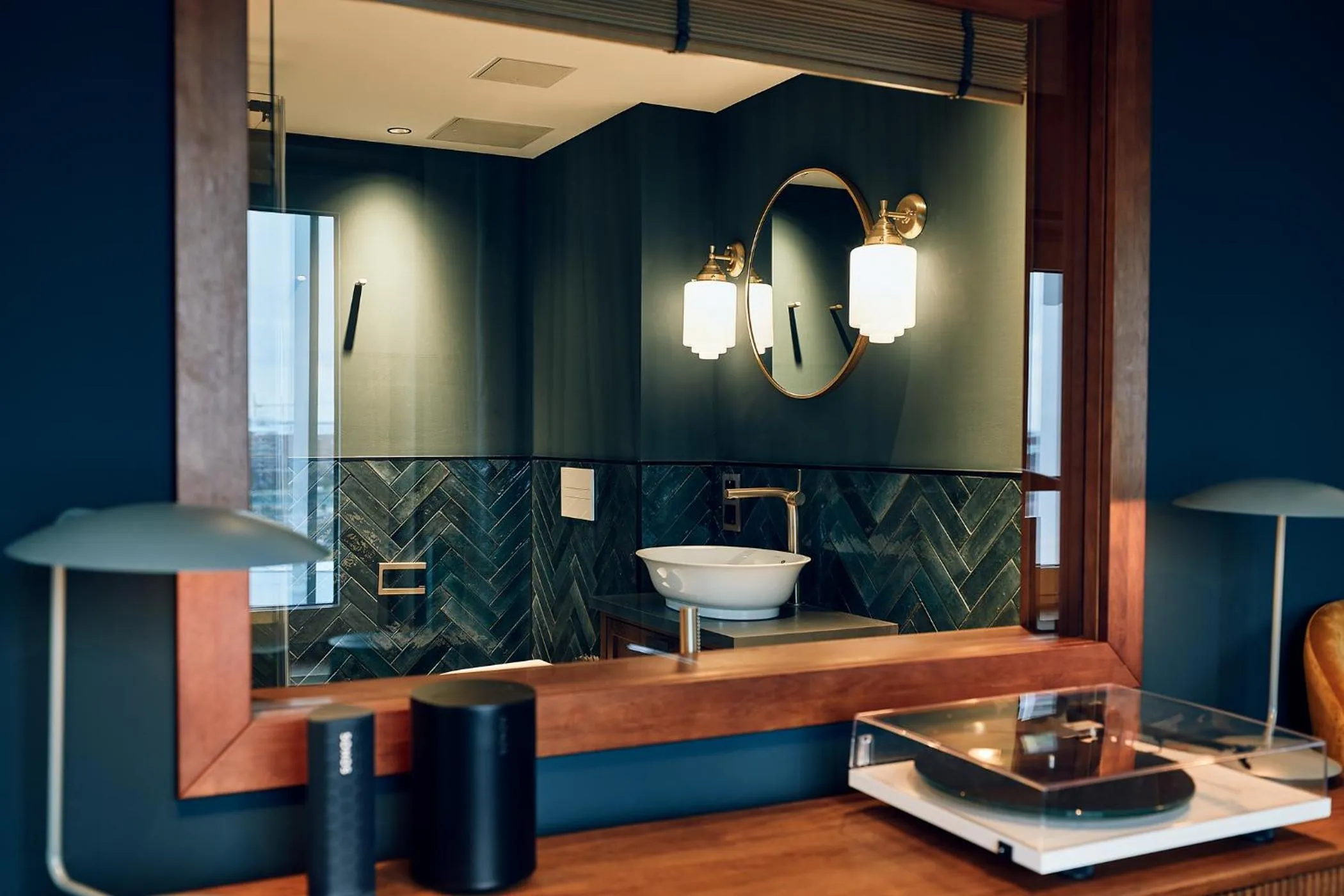 Living room, Bathroom in Villa Viva Hamburg - Neueröffnung Nov 2023