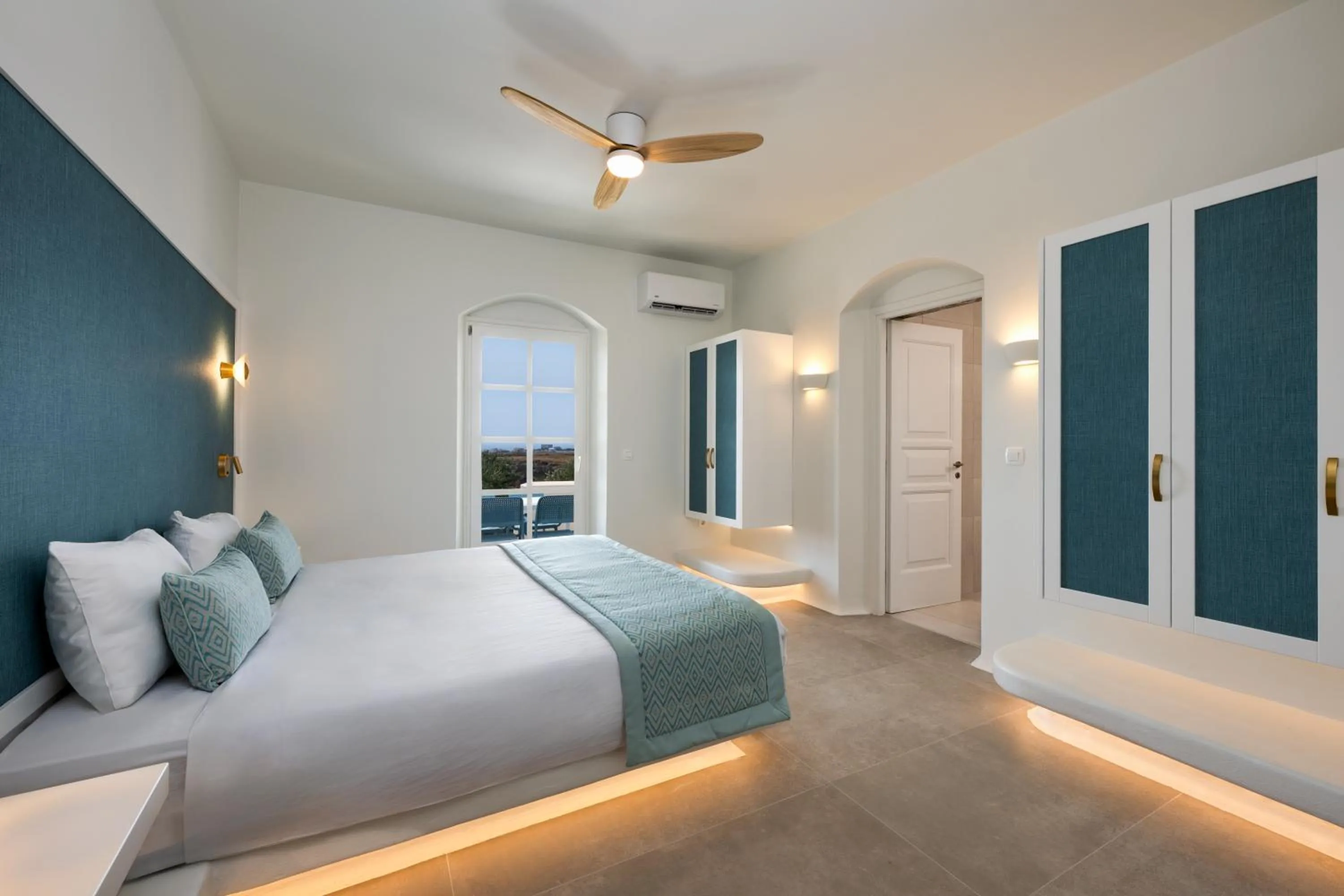 Bed in Sienna Eco Resort