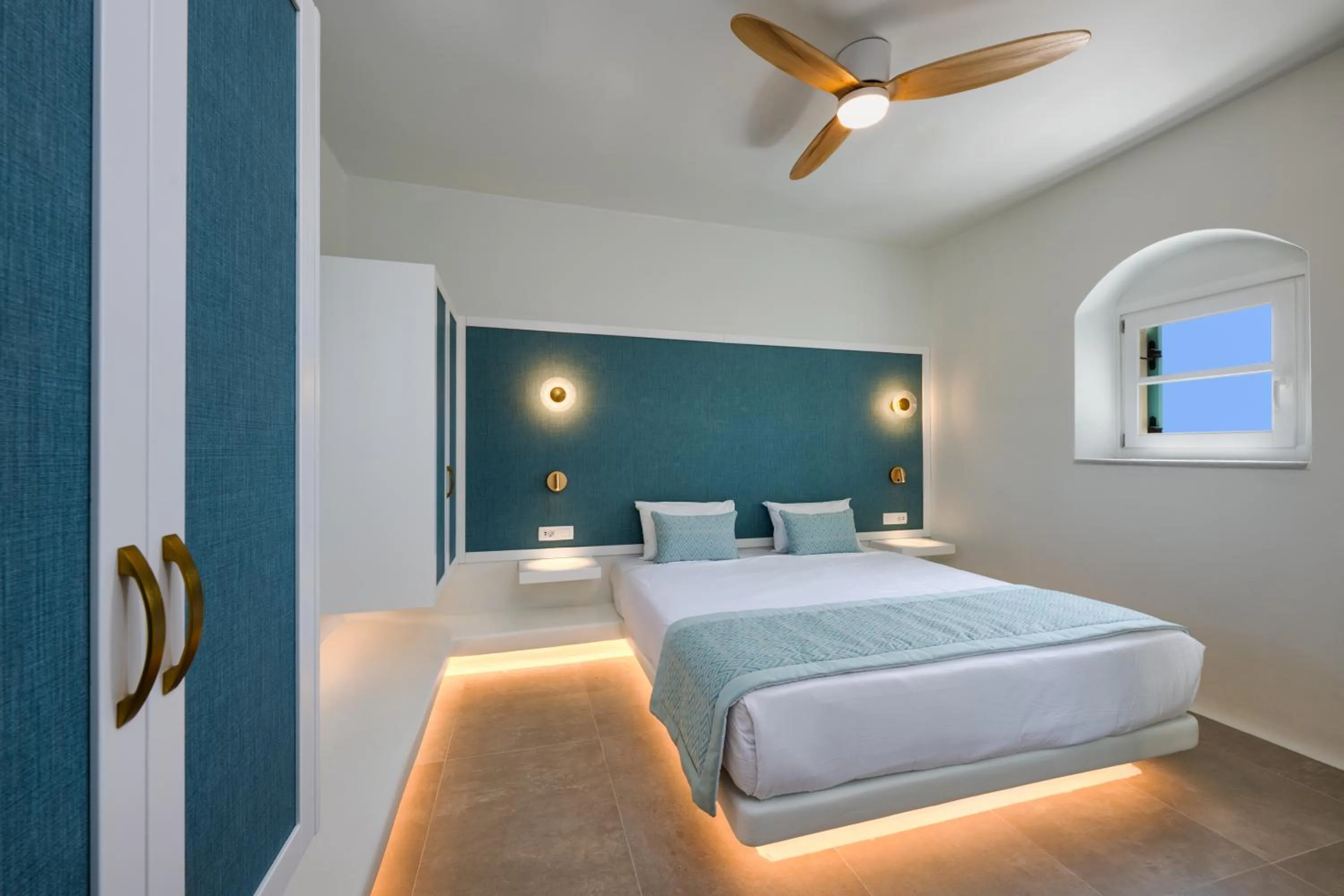 Bed in Sienna Eco Resort