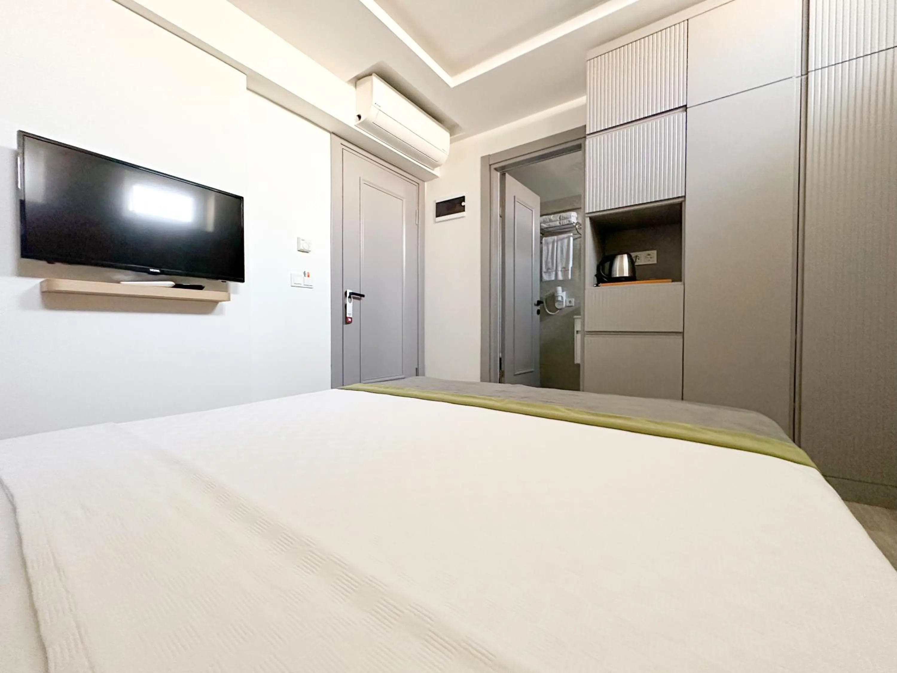 TV and multimedia, Bed in Müzeyyen Hanım Konağı Alaçatı