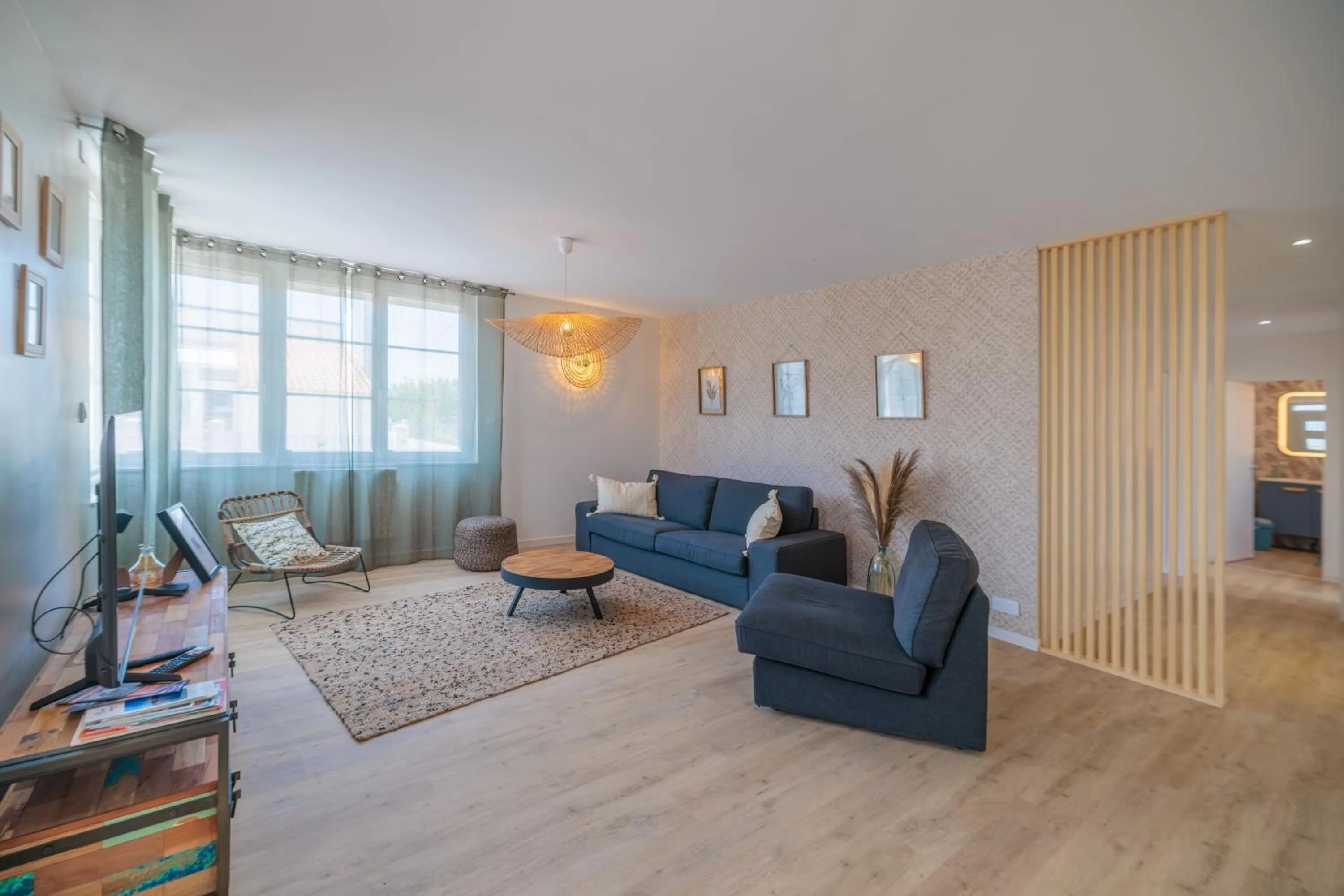 Appartement avec patio au centre de Royan, proche plage et marché, parking