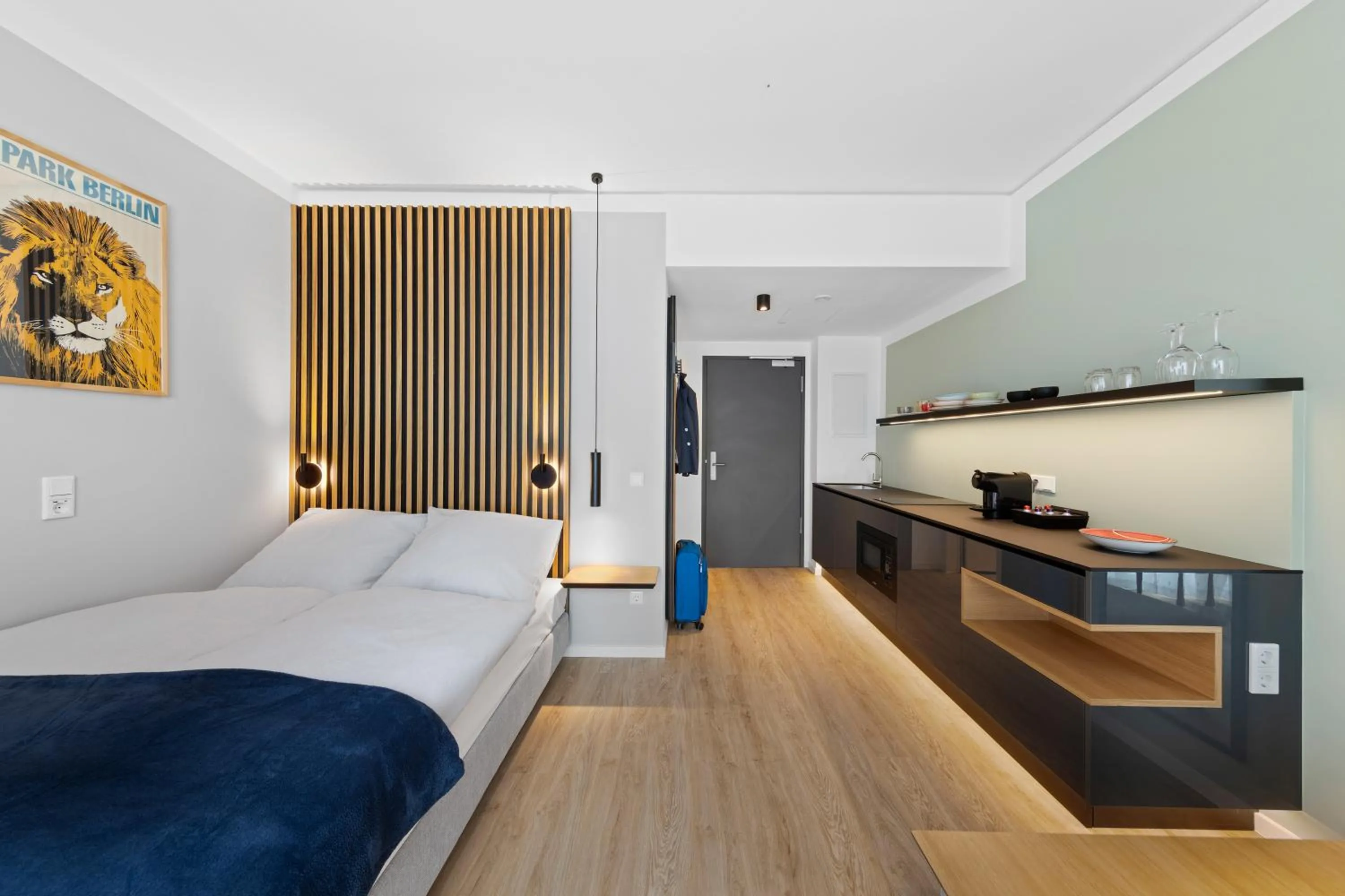 Photo of the whole room in Nena Apartments Berlin Adlershof