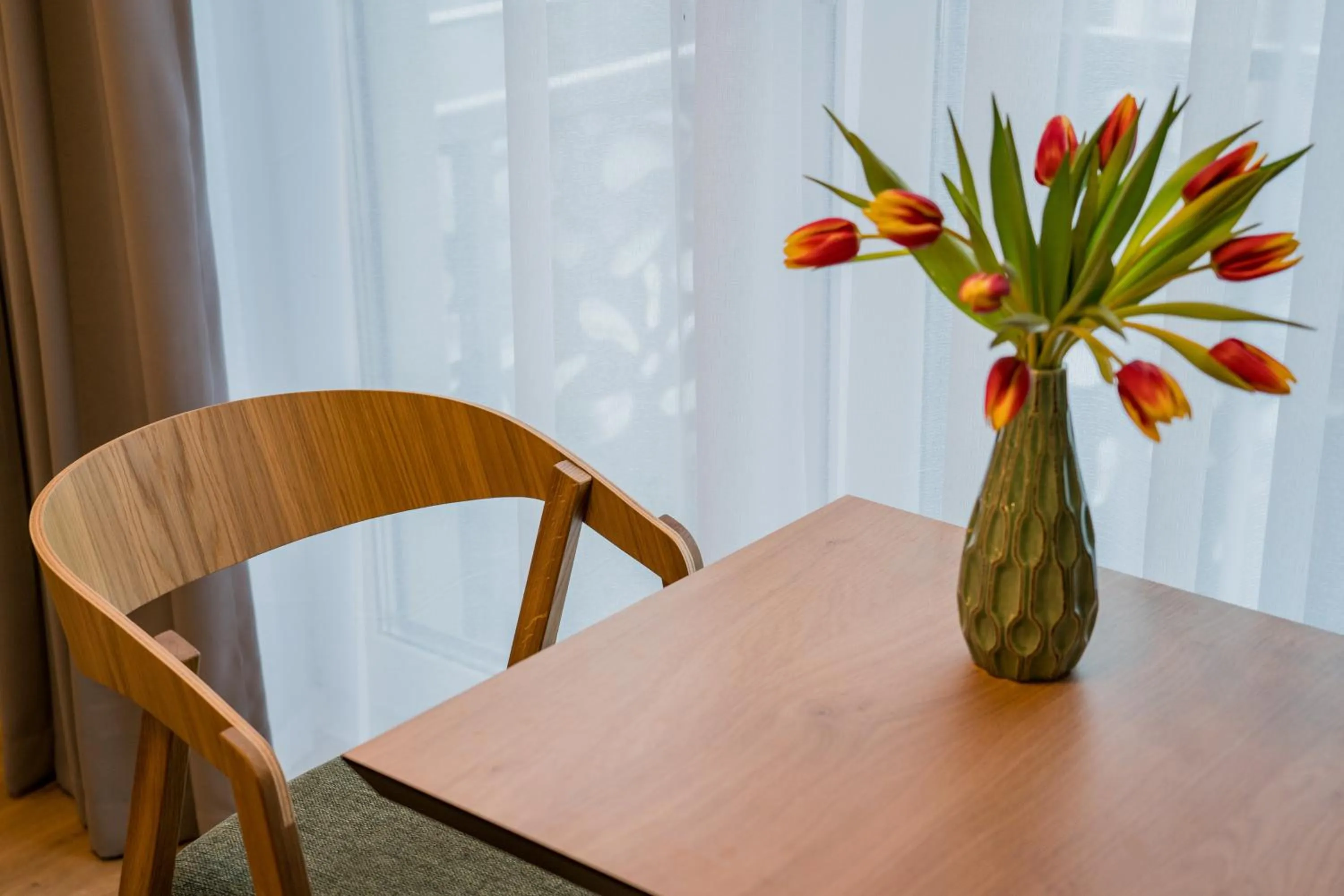 Dining area in Nena Apartments Berlin Adlershof