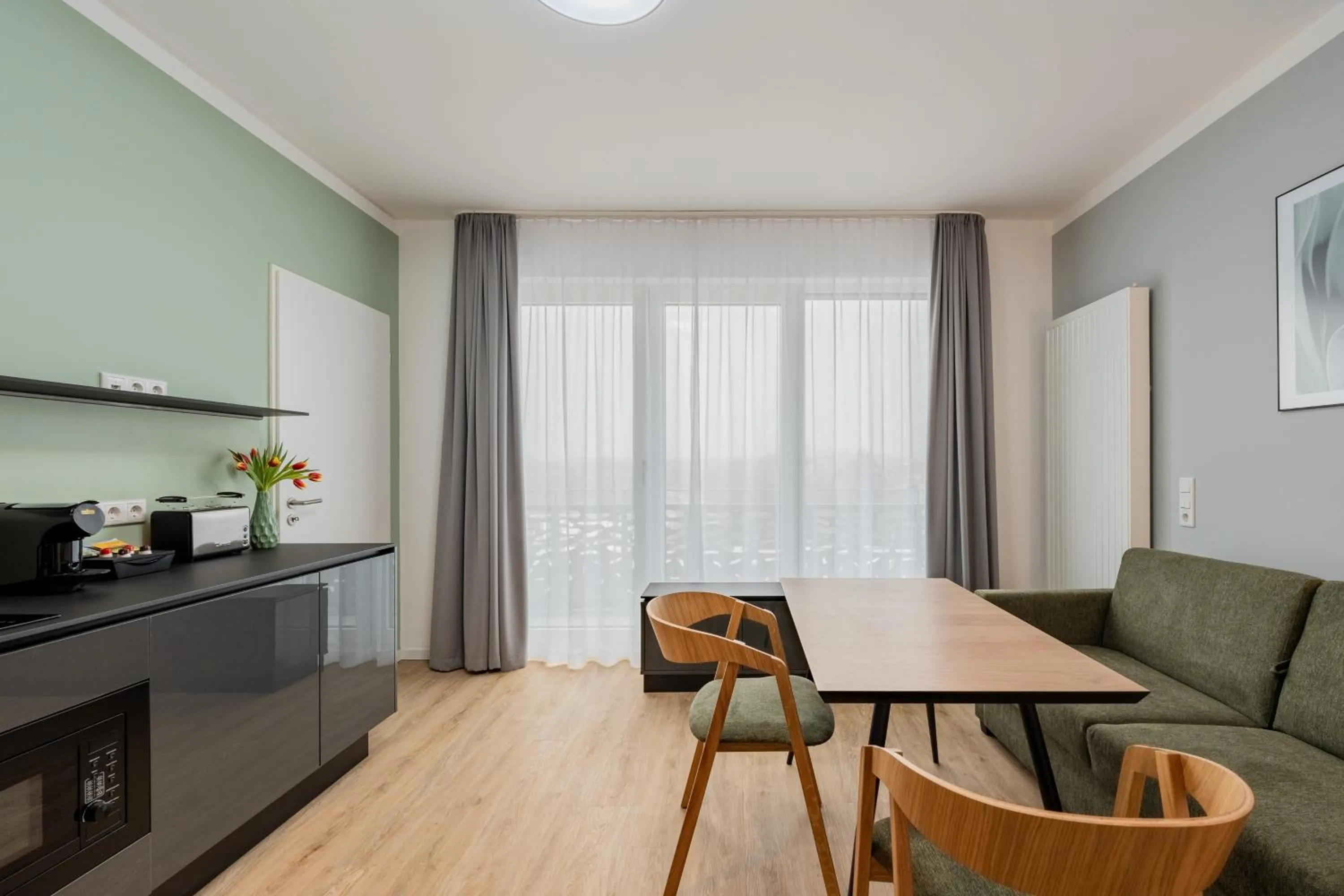 Photo of the whole room in Nena Apartments Berlin Adlershof