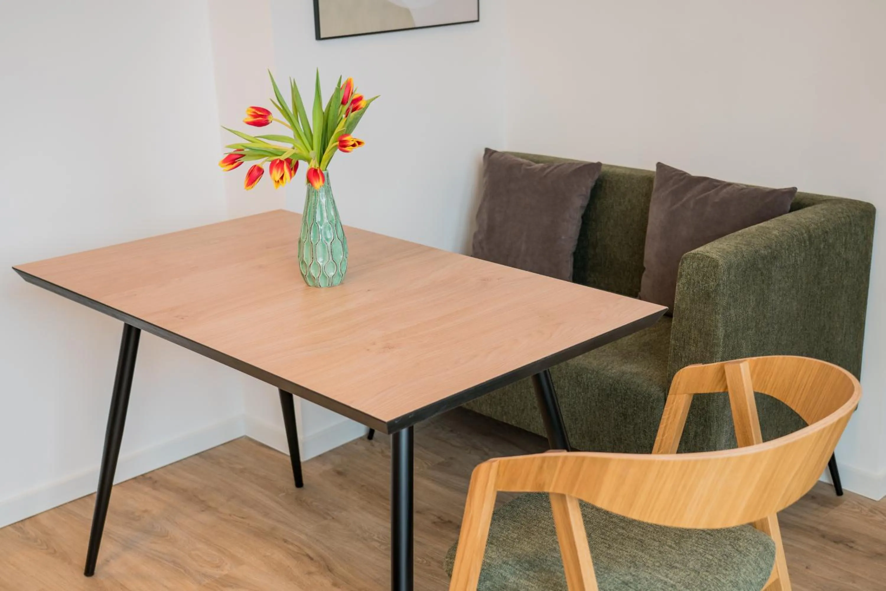 Dining area in Nena Apartments Berlin Adlershof
