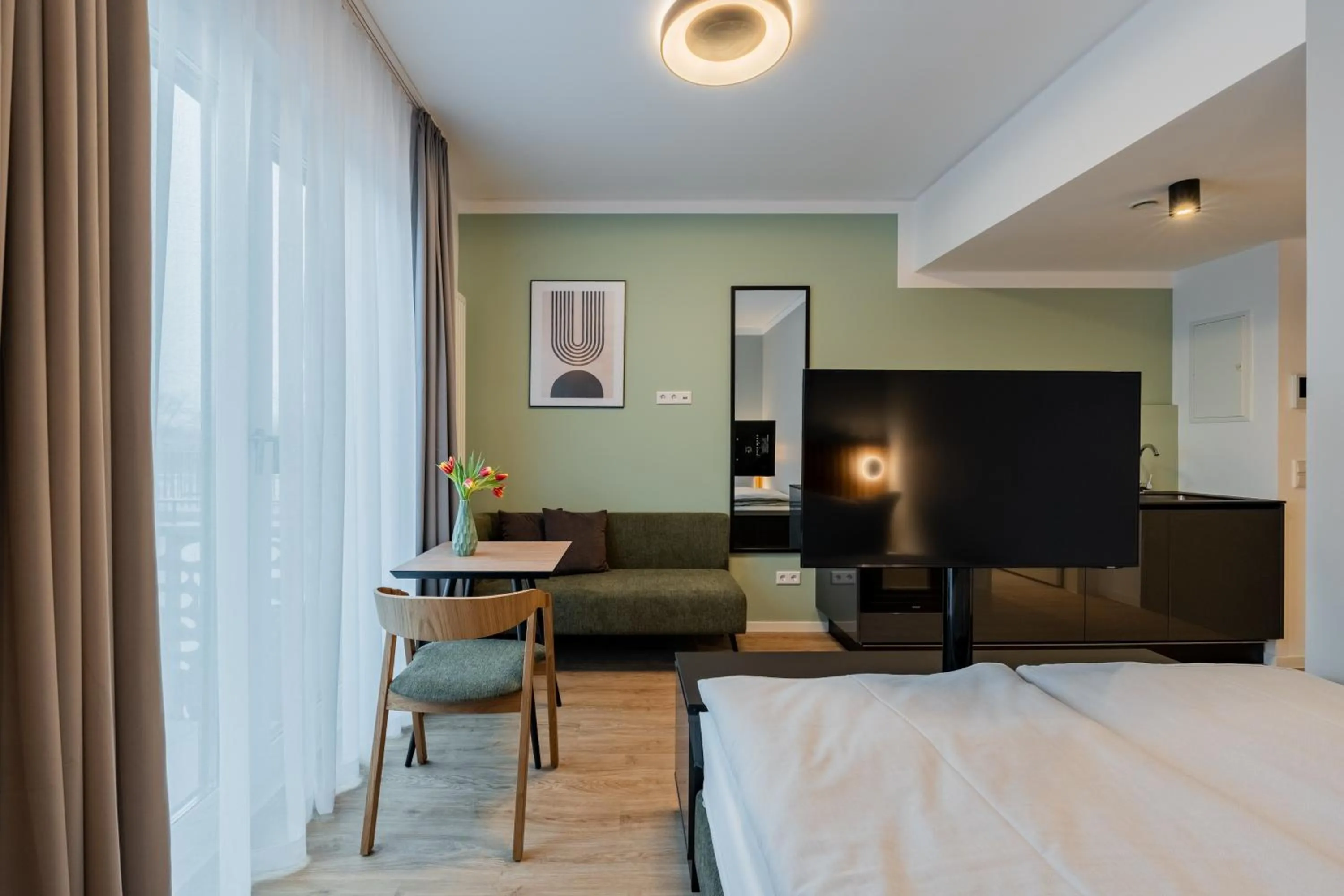 Photo of the whole room in Nena Apartments Berlin Adlershof