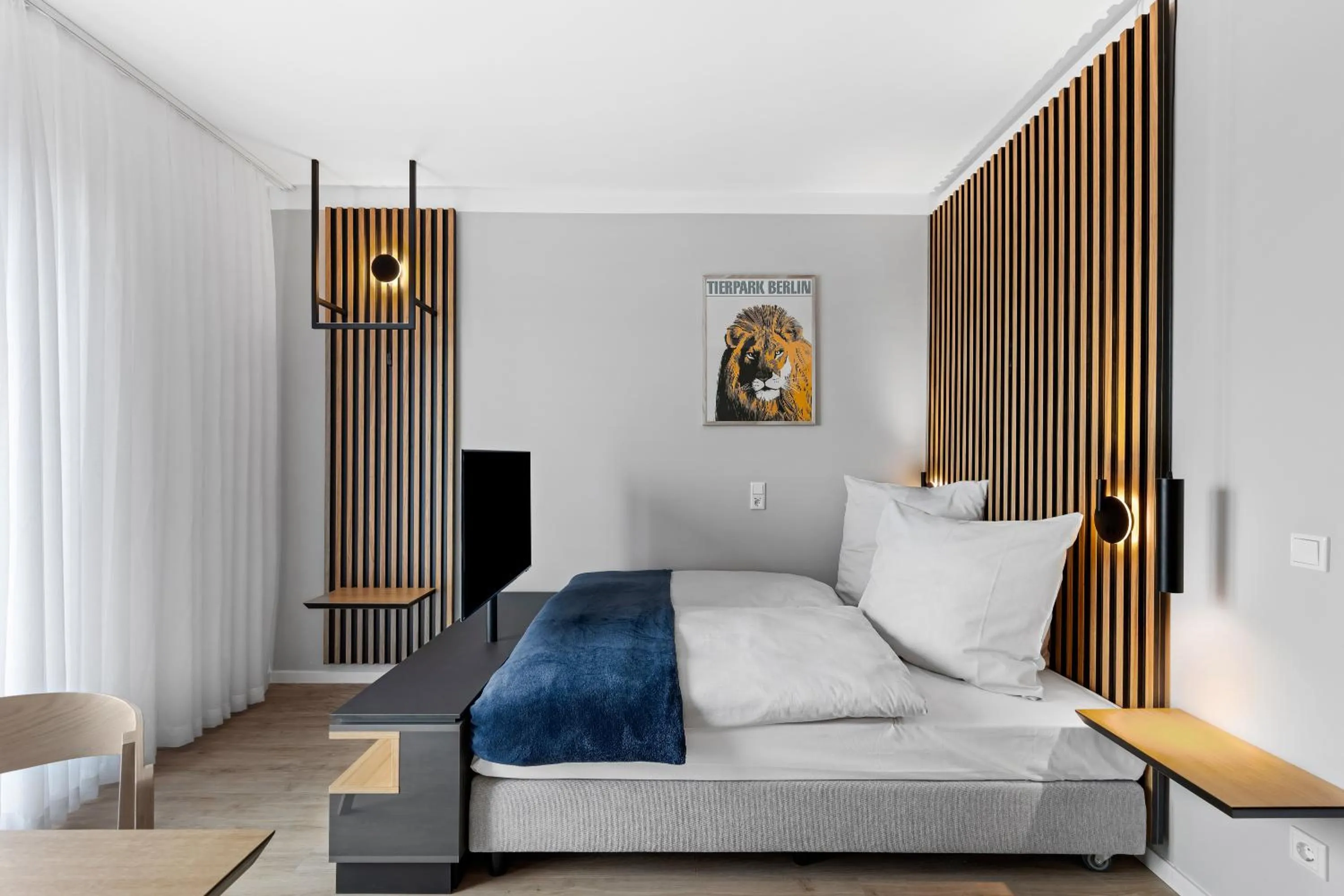 Photo of the whole room in Nena Apartments Berlin Adlershof