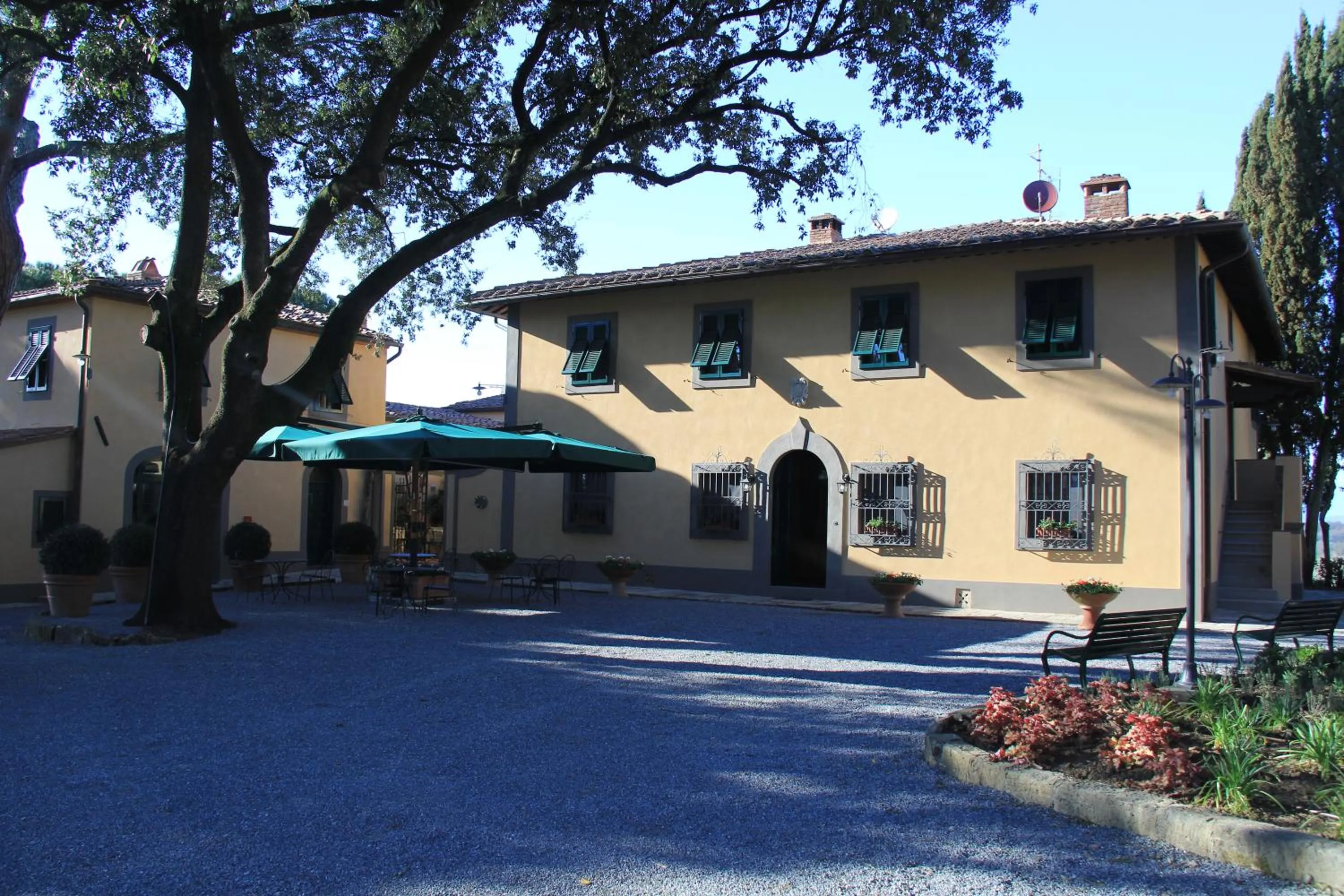 Property building in Villa Delia Hotel and Cooking School