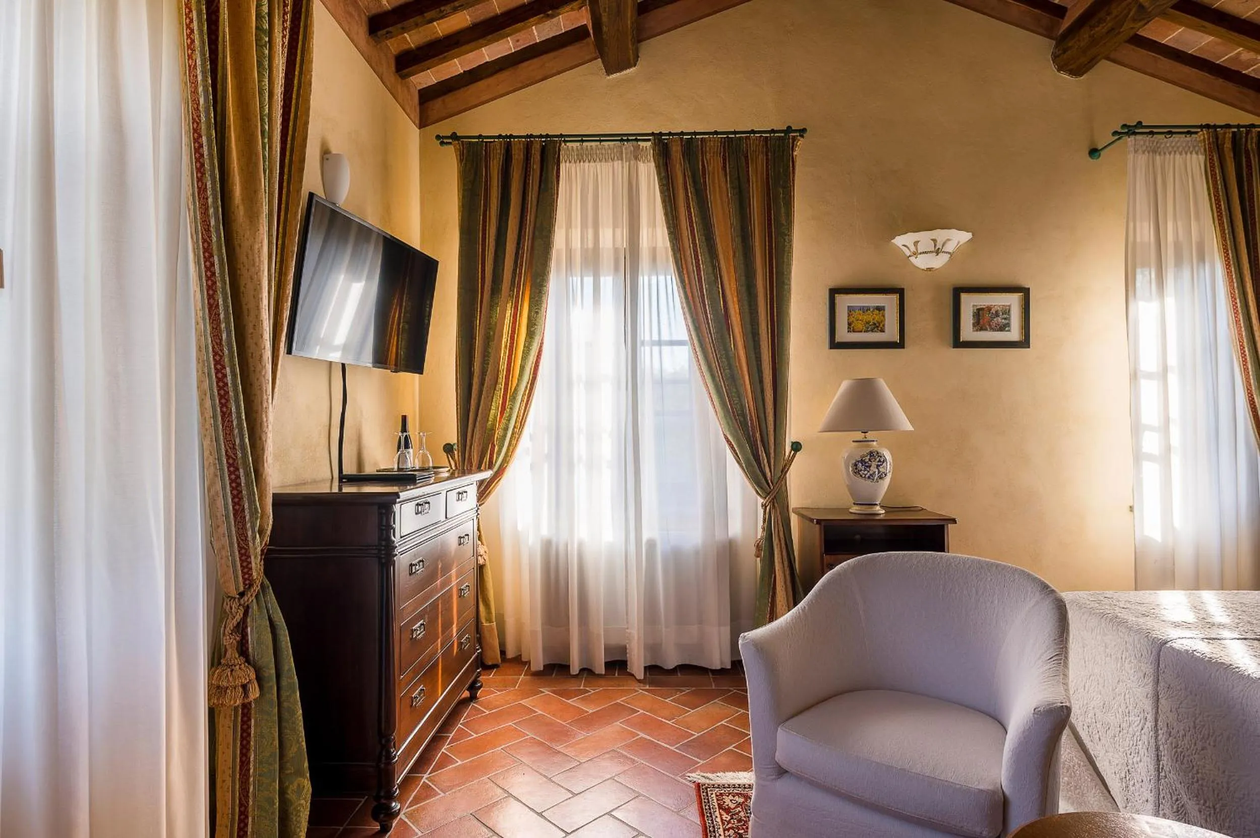 Bed in Villa Delia Hotel and Cooking School