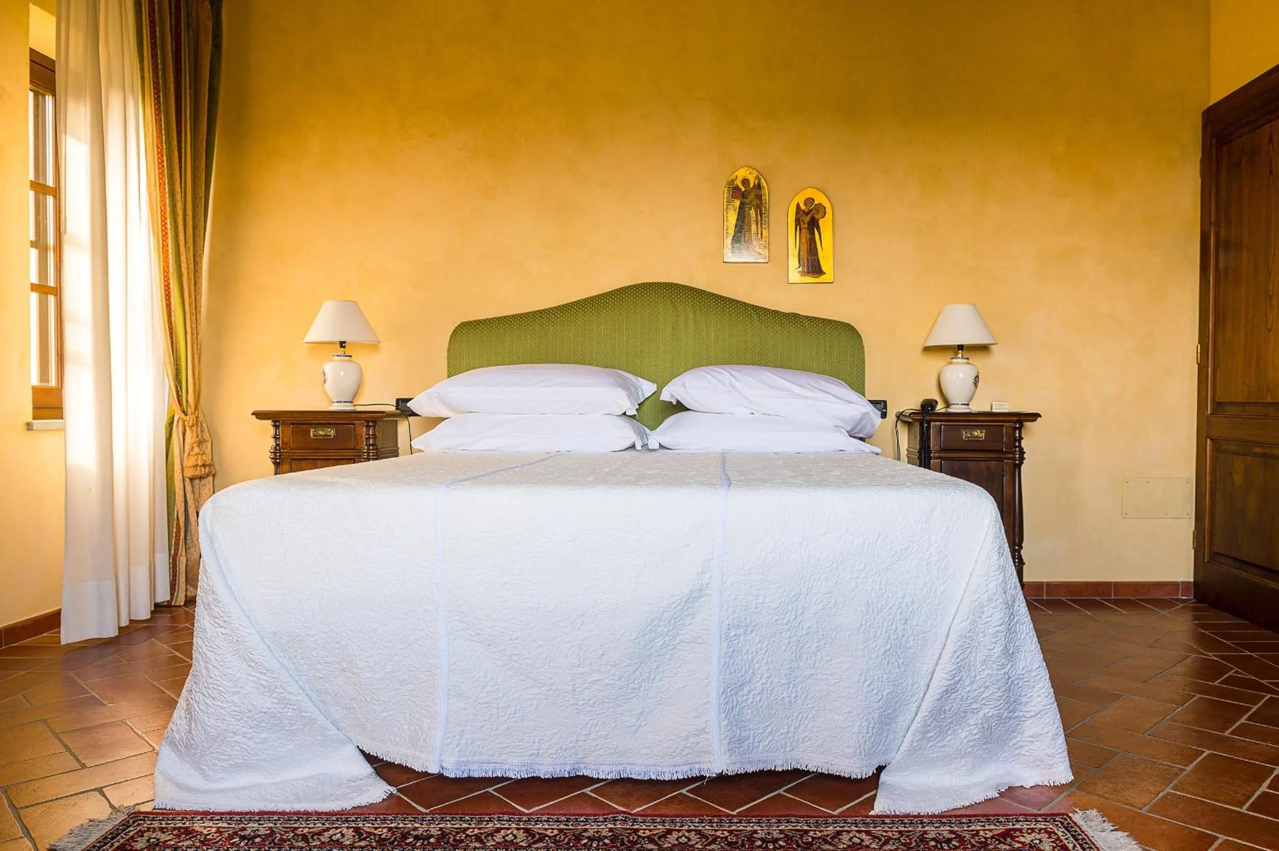 Bed in Villa Delia Hotel and Cooking School