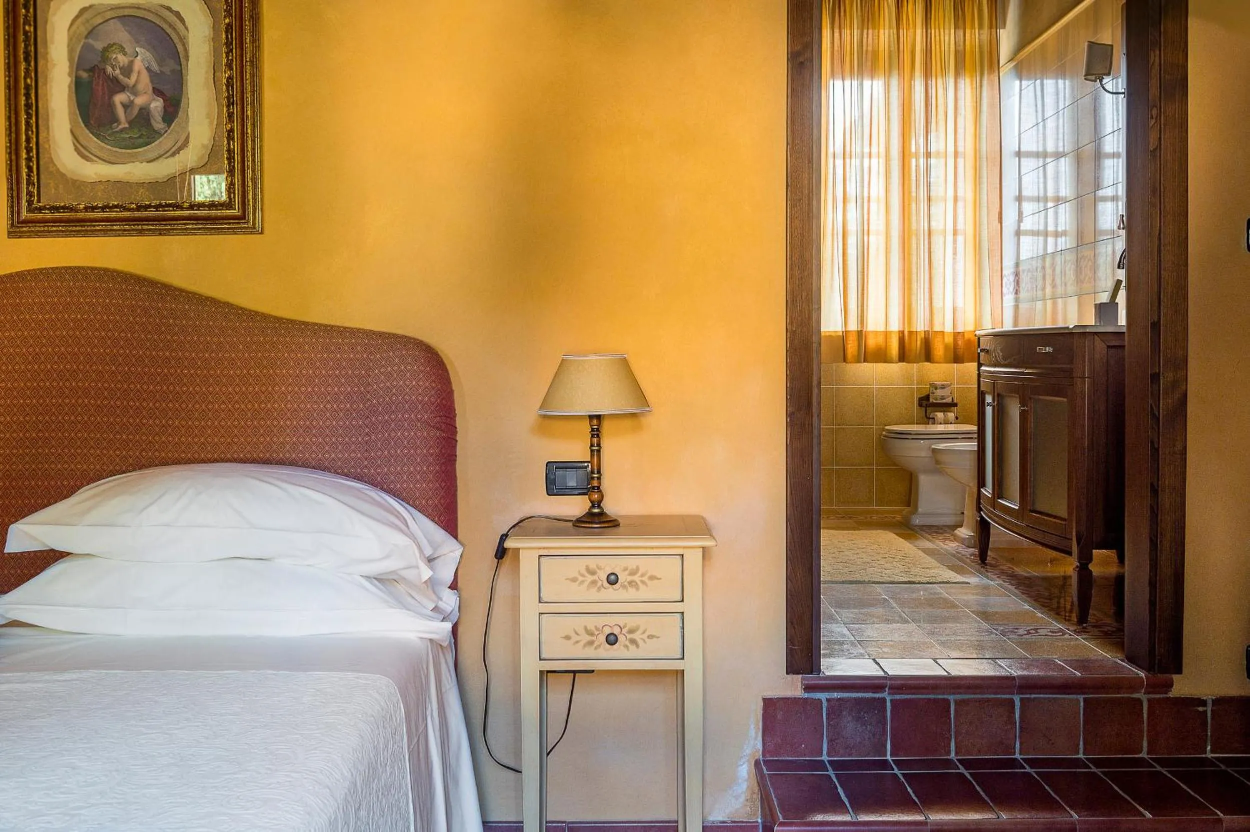 Bed in Villa Delia Hotel and Cooking School