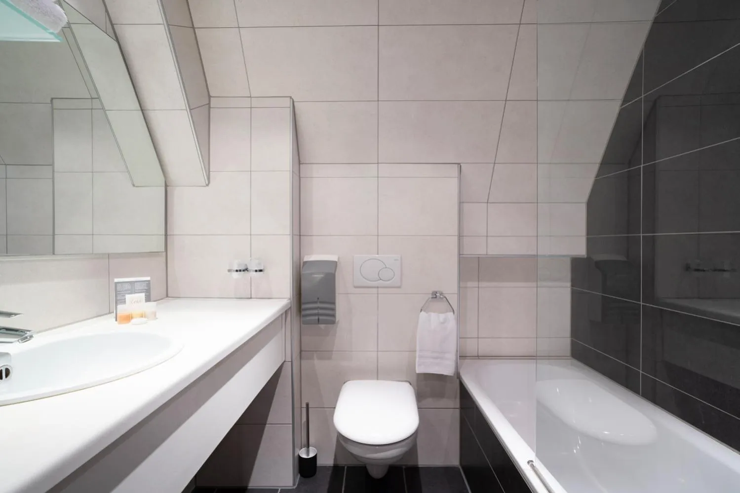 Bathroom in Grand Hotel Beatrix