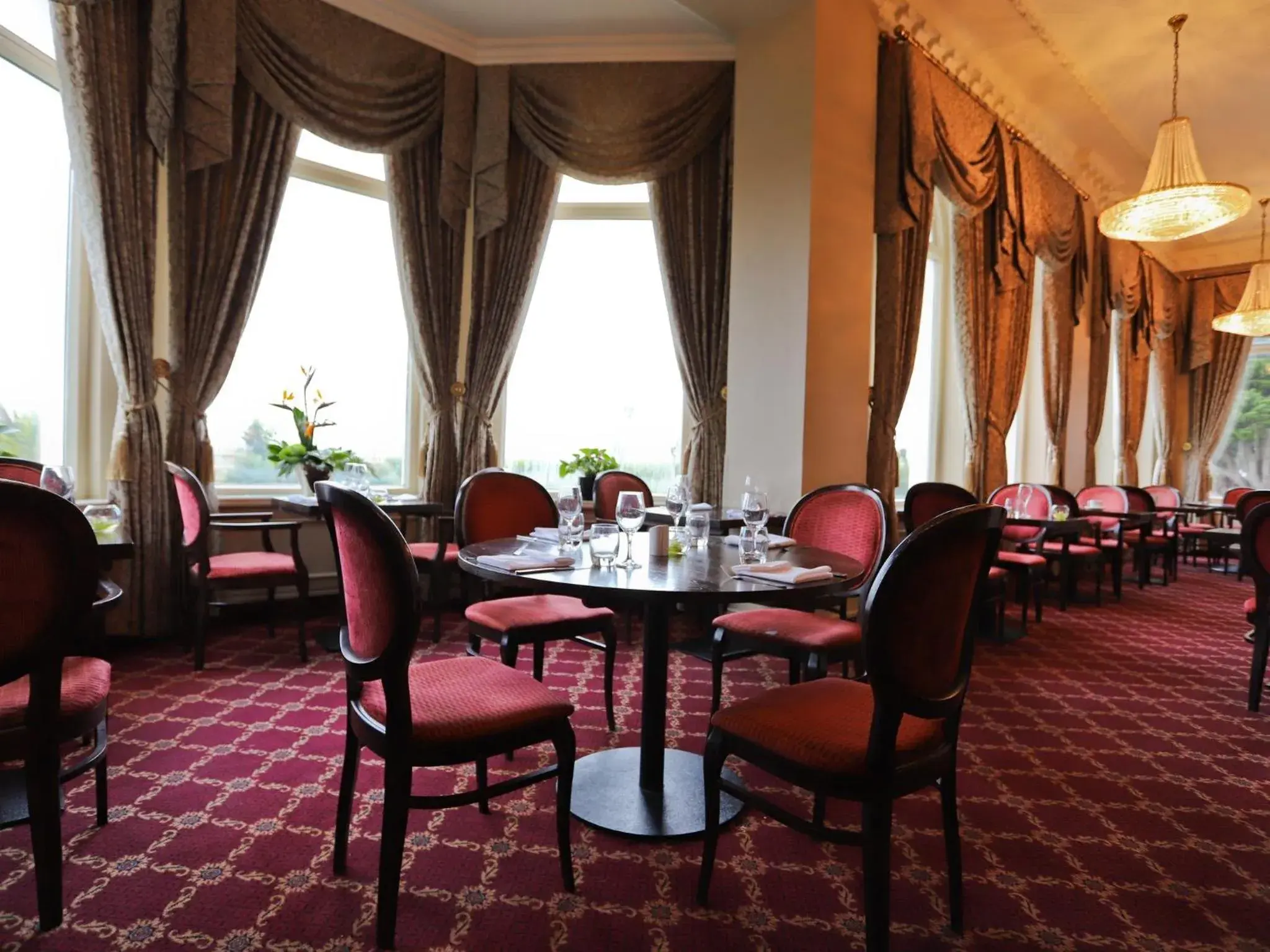 Restaurant/places to eat in Bournemouth Carlton Hotel, BW Signature Collection Restaurant/places to eat in Bournemouth Carlton Hotel, BW Signature Collection