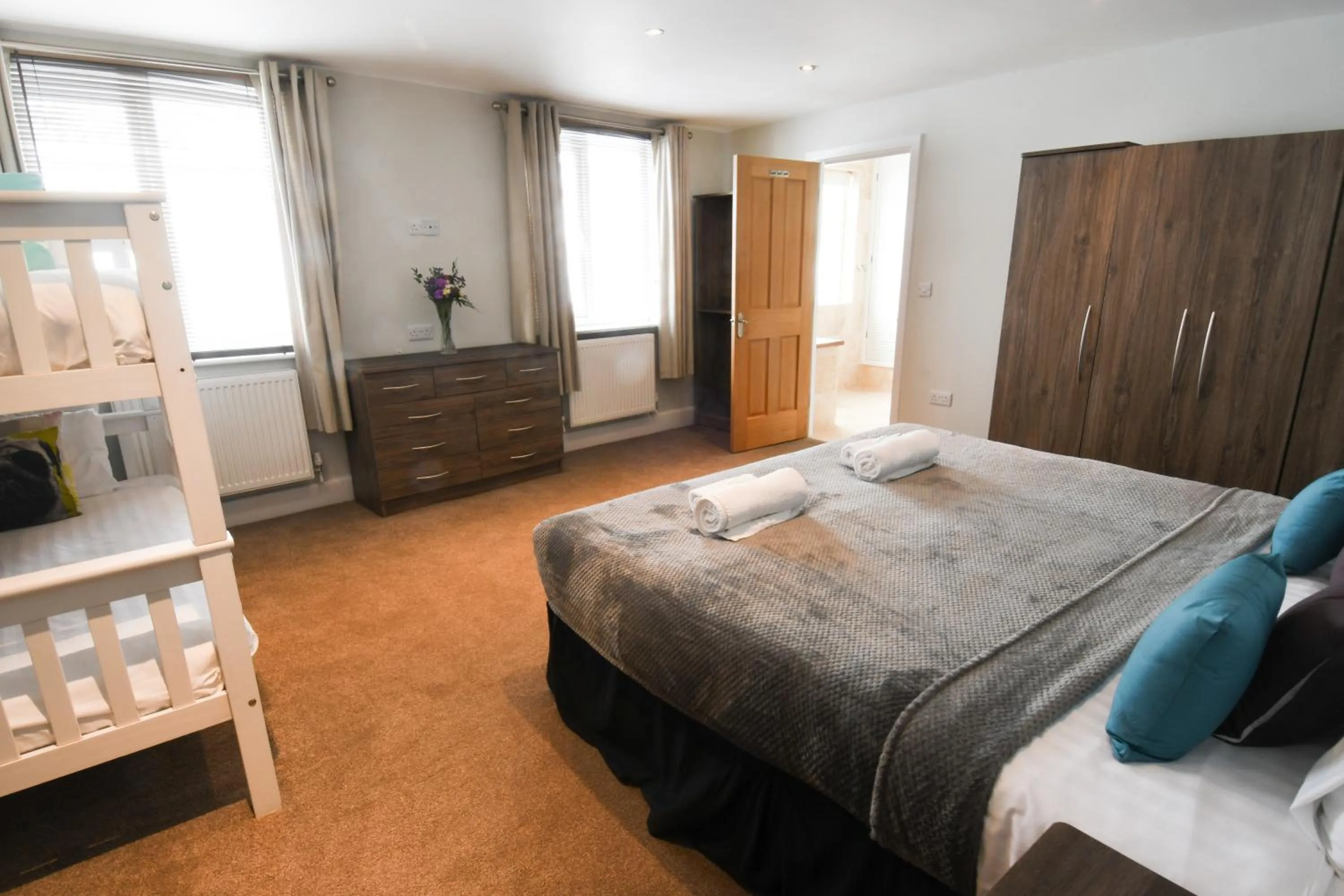 Bedroom, Bed in Marsham Court Hotel