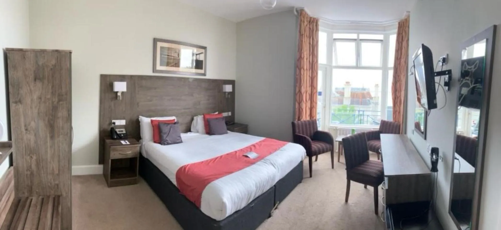Bedroom, Bed in Marsham Court Hotel