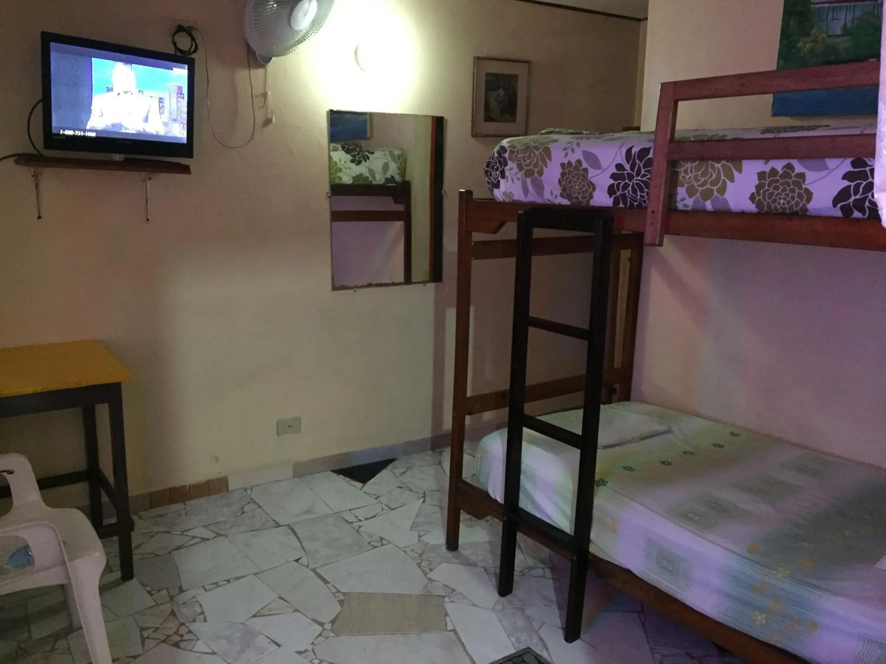 Two-Bedroom Apartment in Yellow Moon Guesthouse & Apartments Two-Bedroom Apartment in Yellow Moon Guesthouse & Apartments