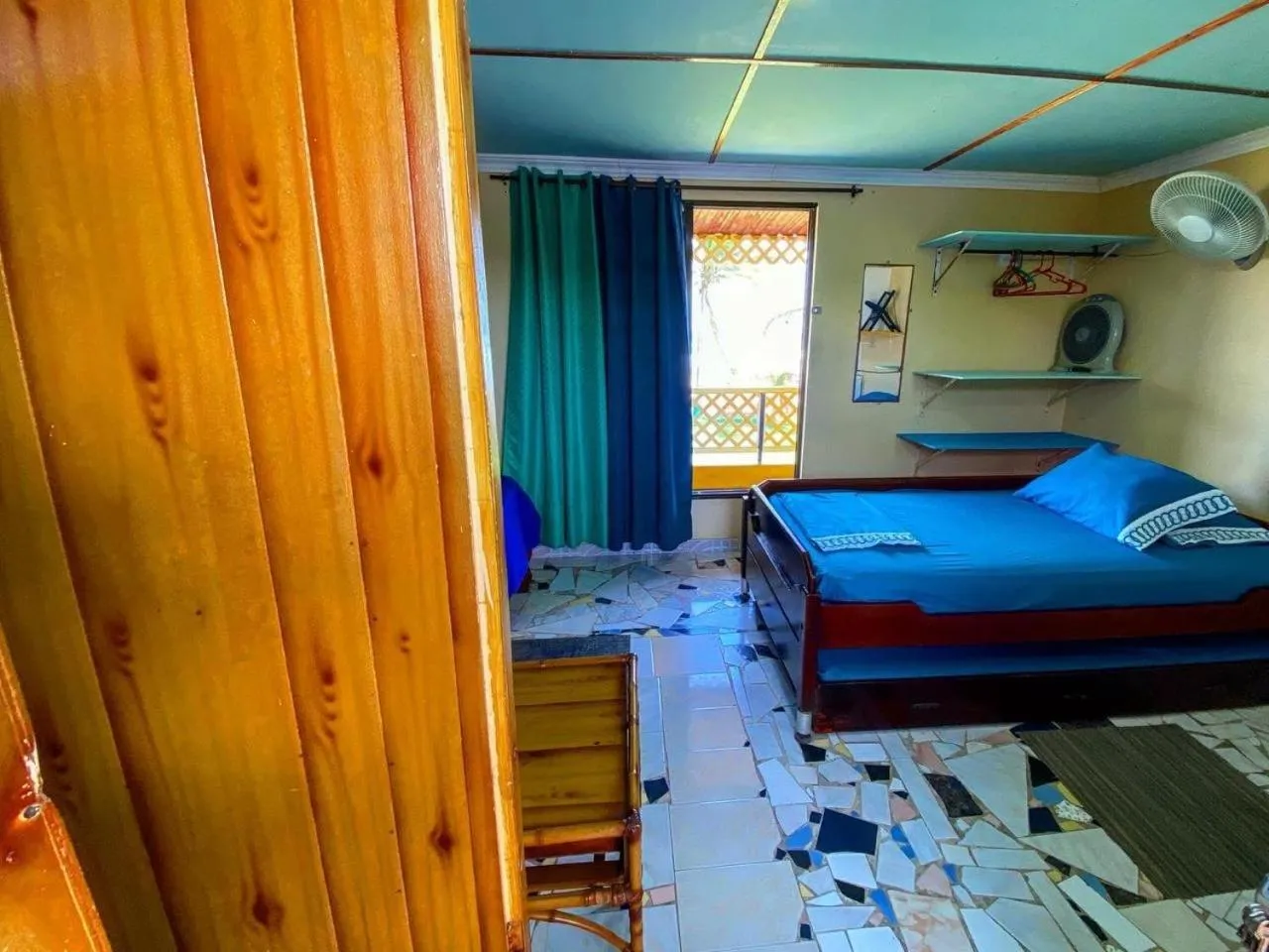 Bed in Yellow Moon Guesthouse & Apartments