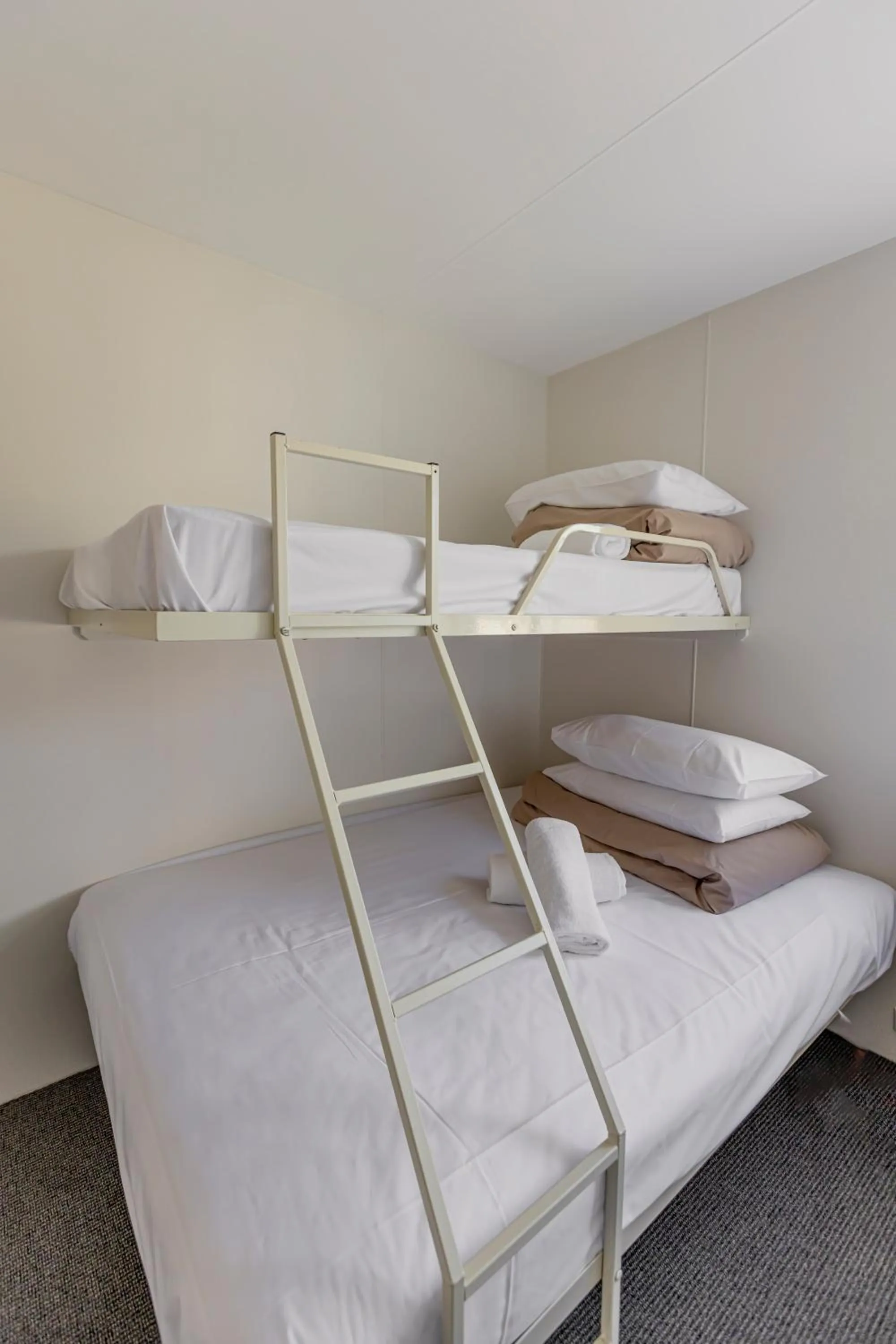 Bedroom, Bed in Ocean Grove Holiday Park