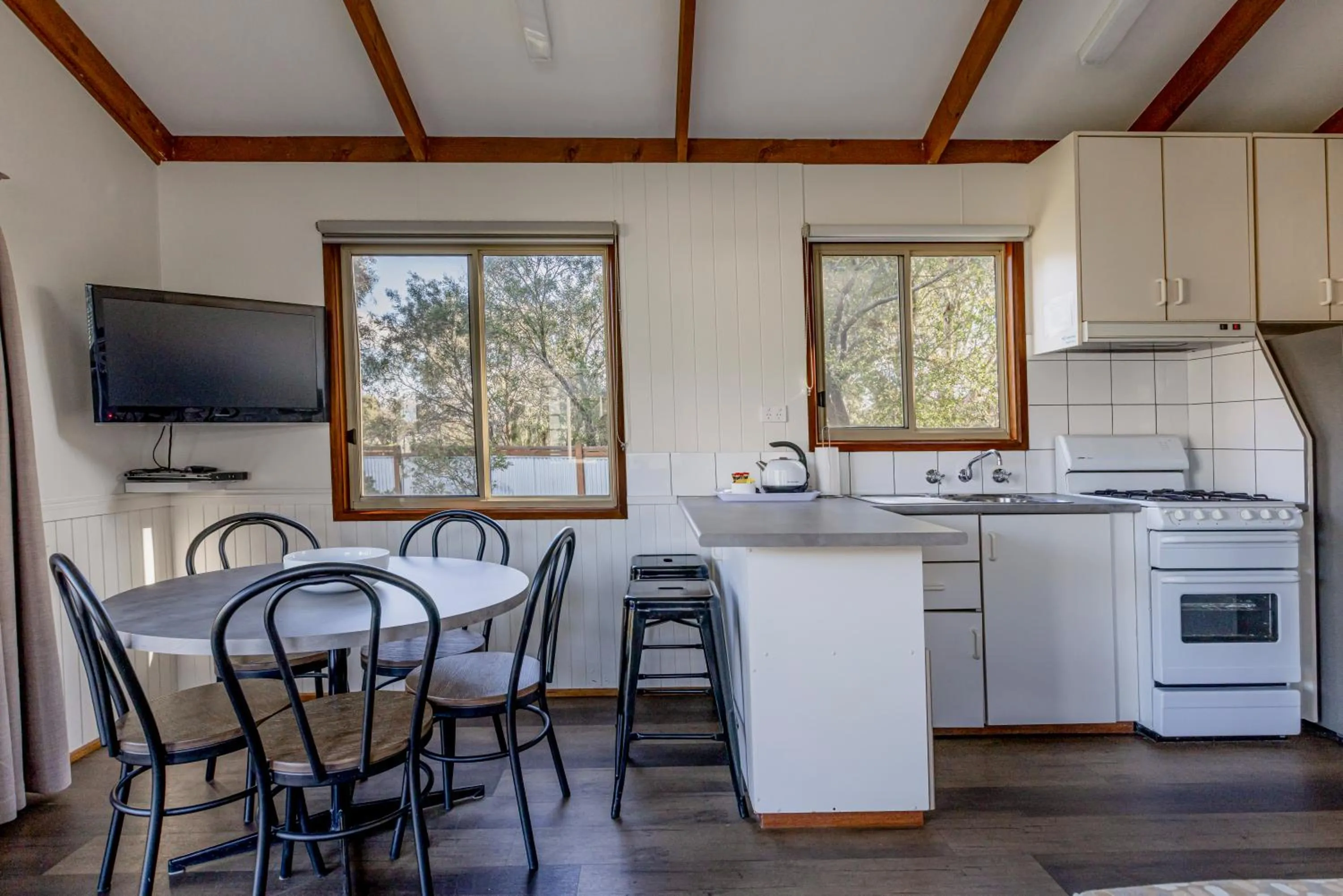 Kitchen or kitchenette in Ocean Grove Holiday Park