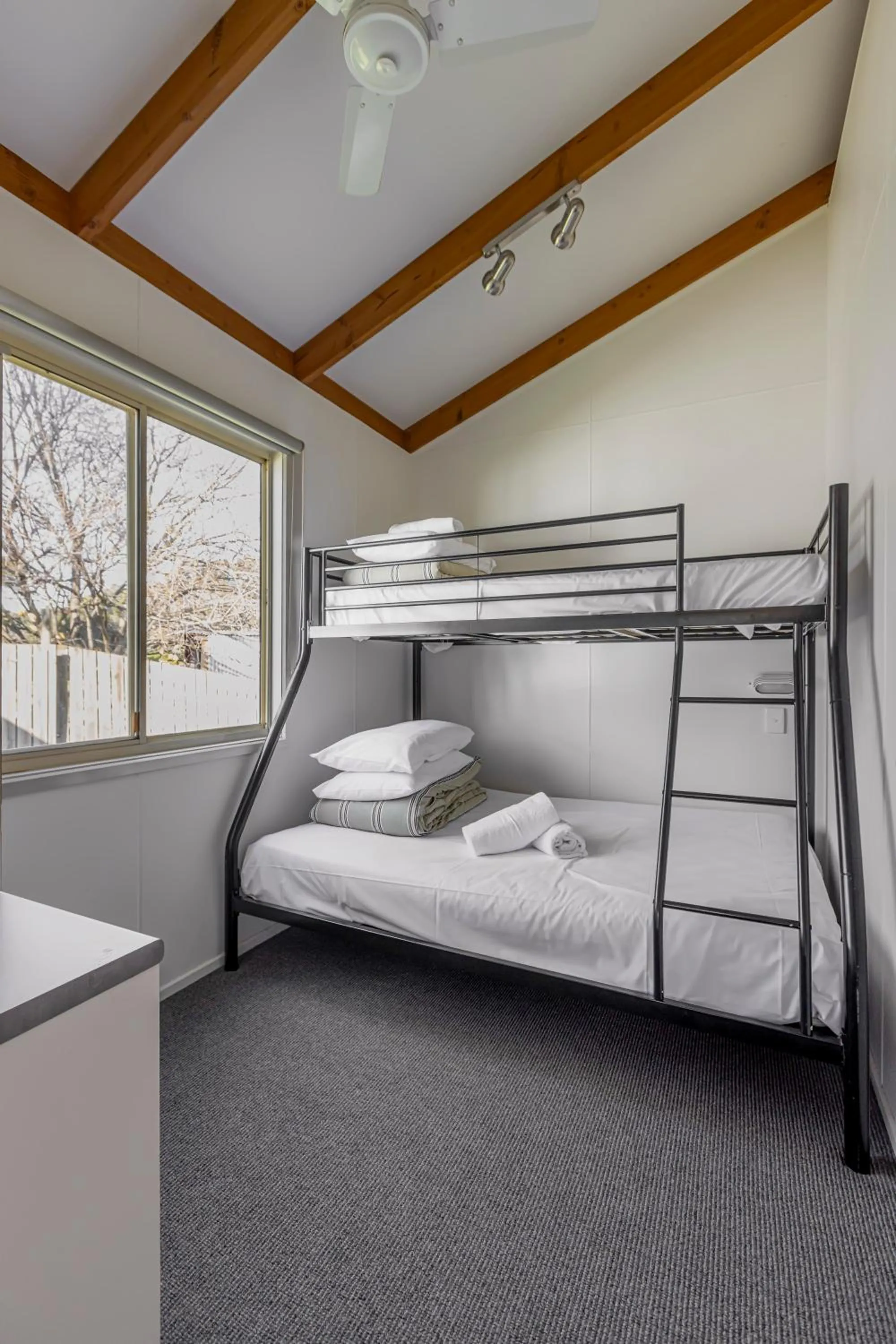 Photo of the whole room, Bed in Ocean Grove Holiday Park