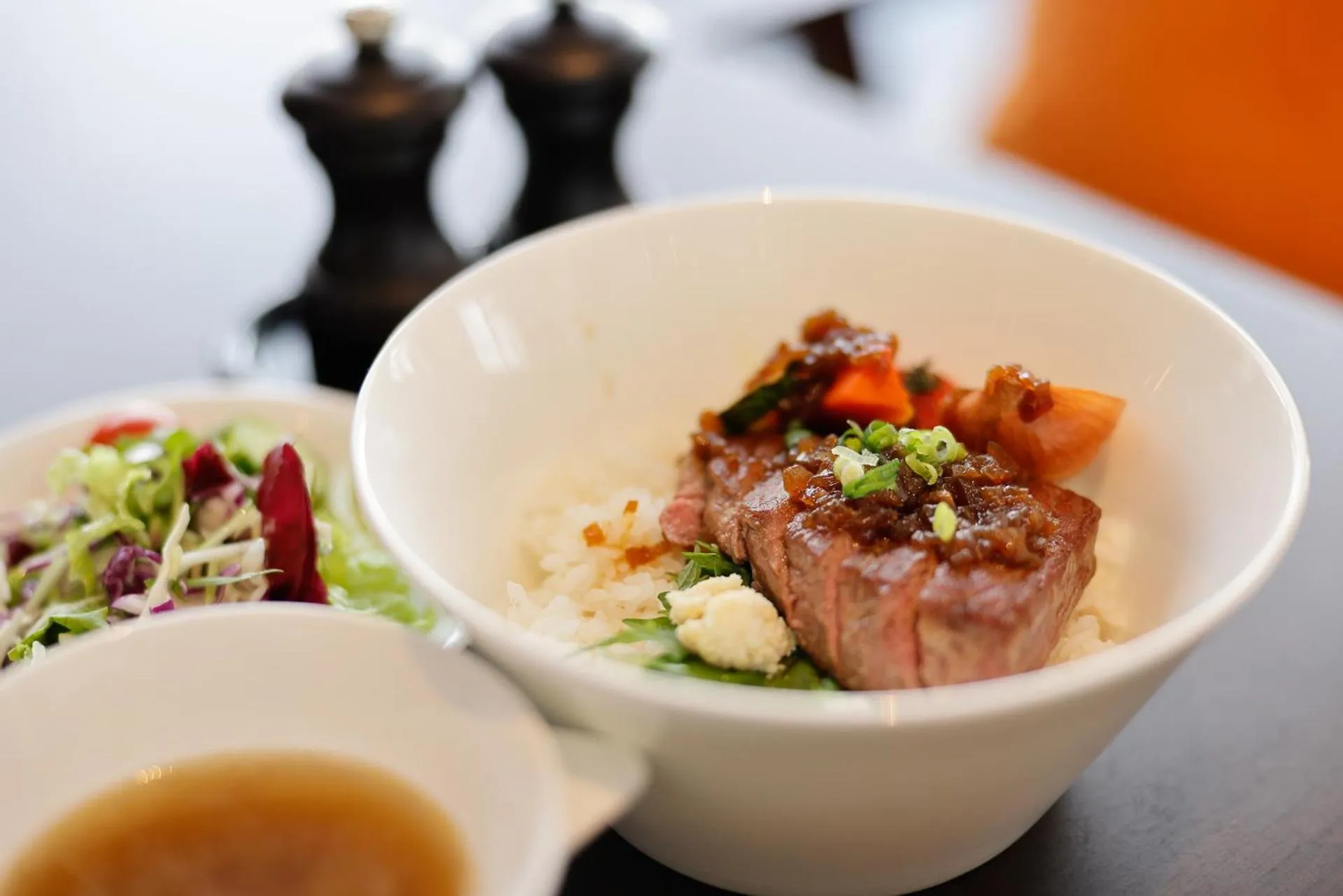 Food and drinks in Nozo Hotel