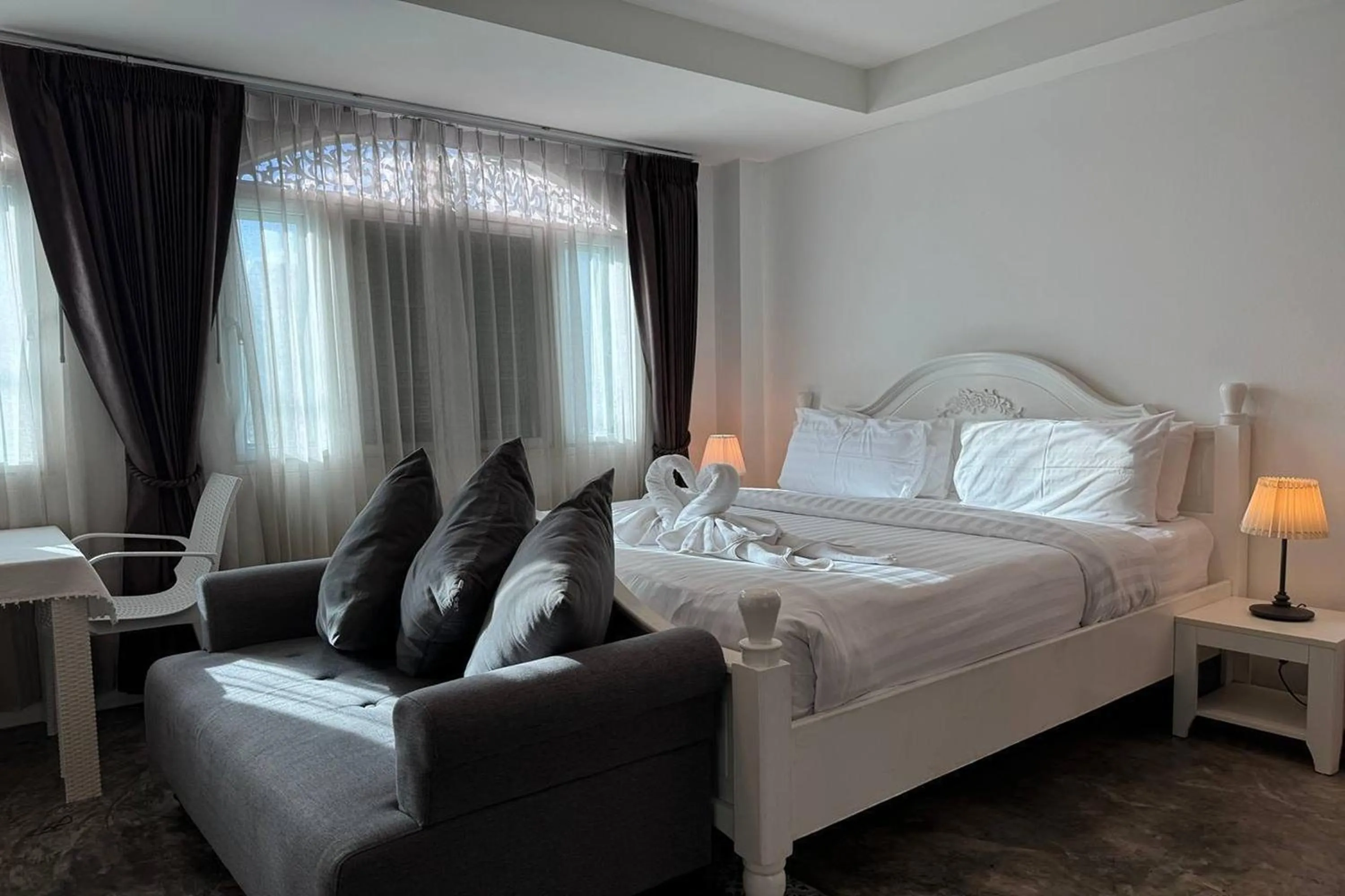 Bedroom, Bed in Nidhra Lanna Hotel Chiang Mai