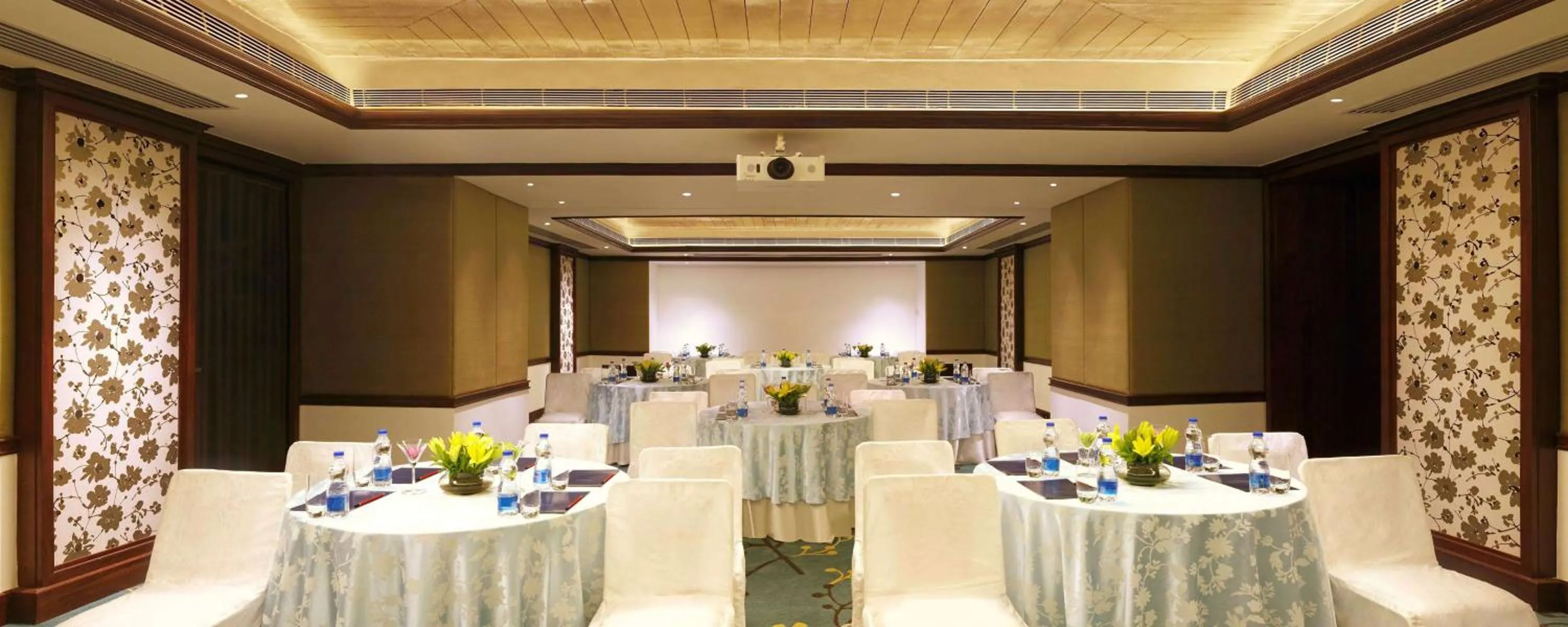 Meeting/conference room in Hilton Jaipur