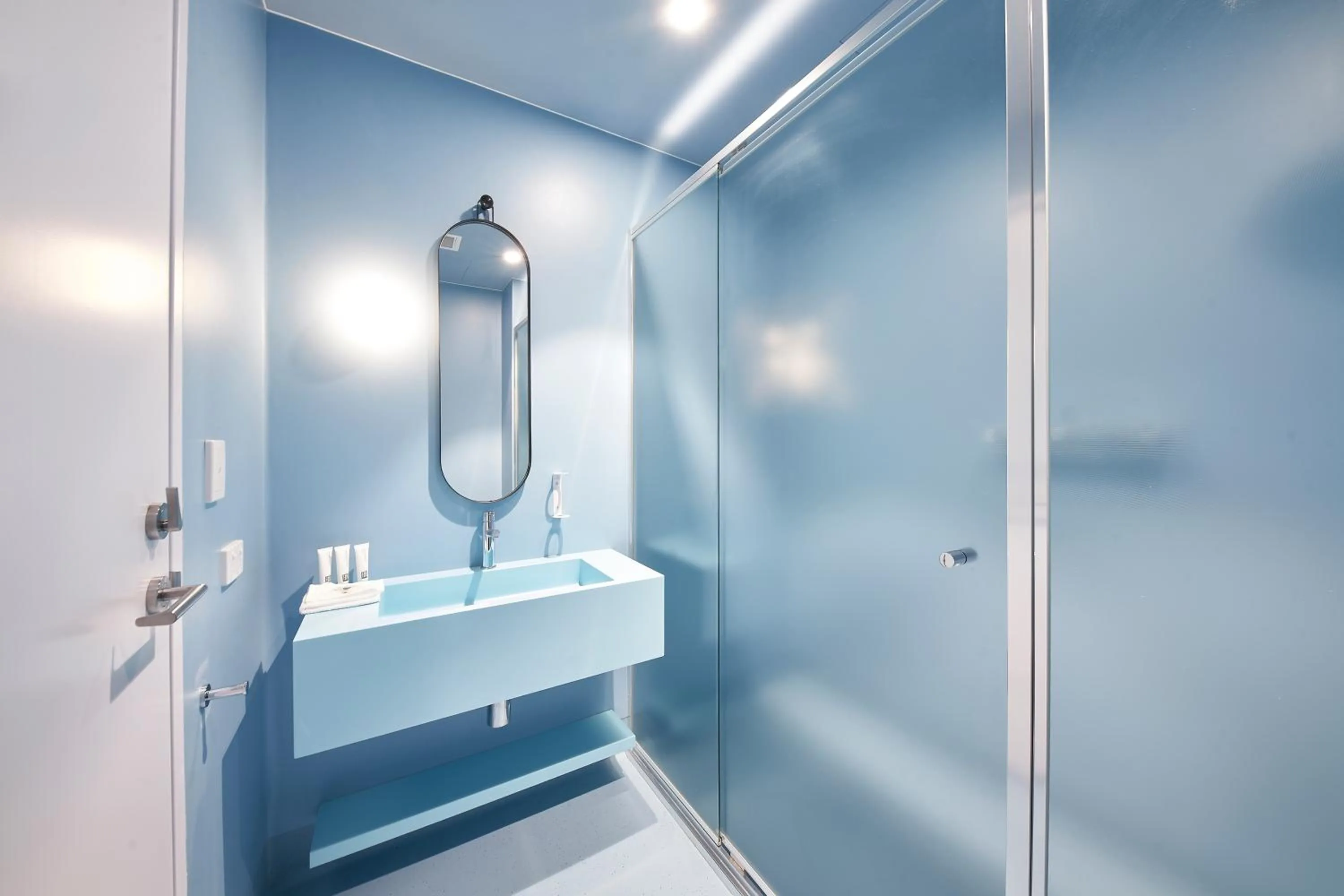 Shower in The Lodge, Blacktown - Sydney