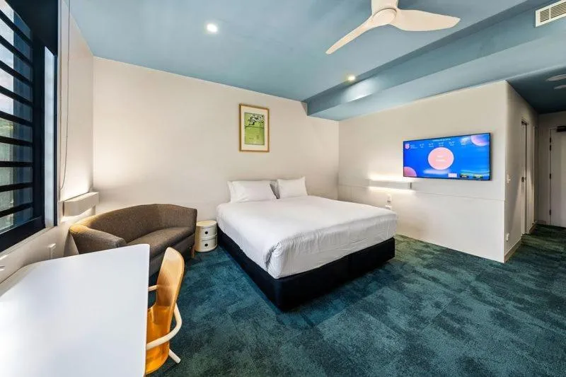 Bed in The Lodge, Blacktown - Sydney
