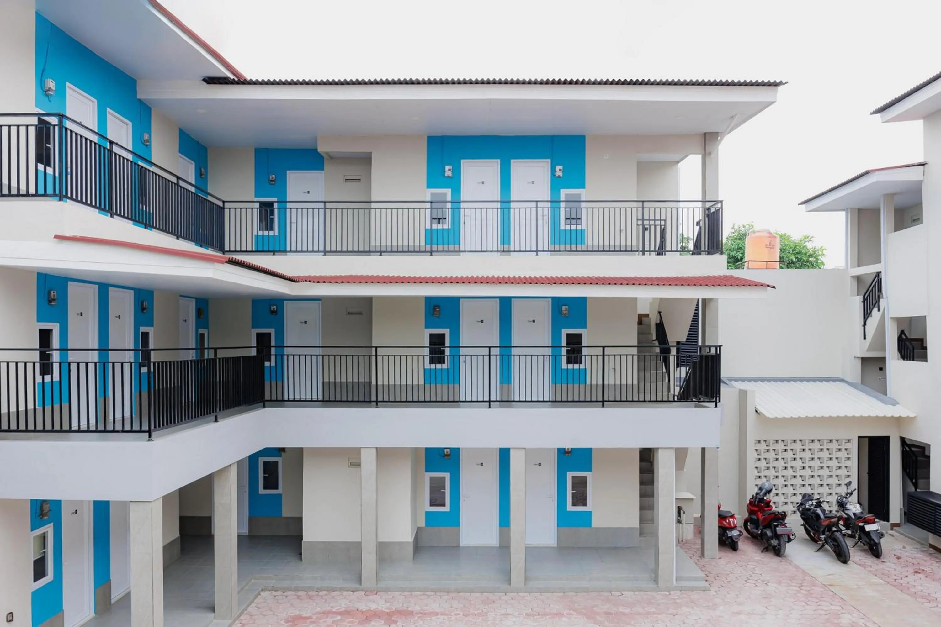 Facade/entrance in Urbanview Petukangan Mansion Jakarta